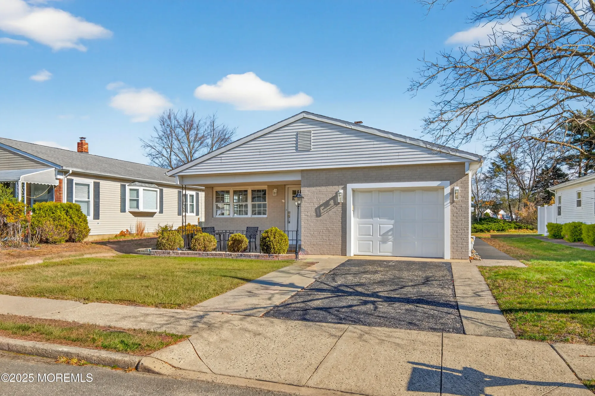 Property Slideshow image 2 of 24 | 12 burgess ct, Toms River, NJ, 08757