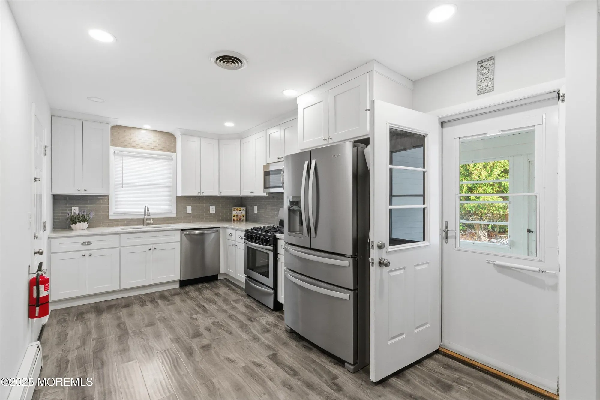 Property Slideshow image 13 of 36 | 48 whitaker dr, Toms River, NJ, 08757