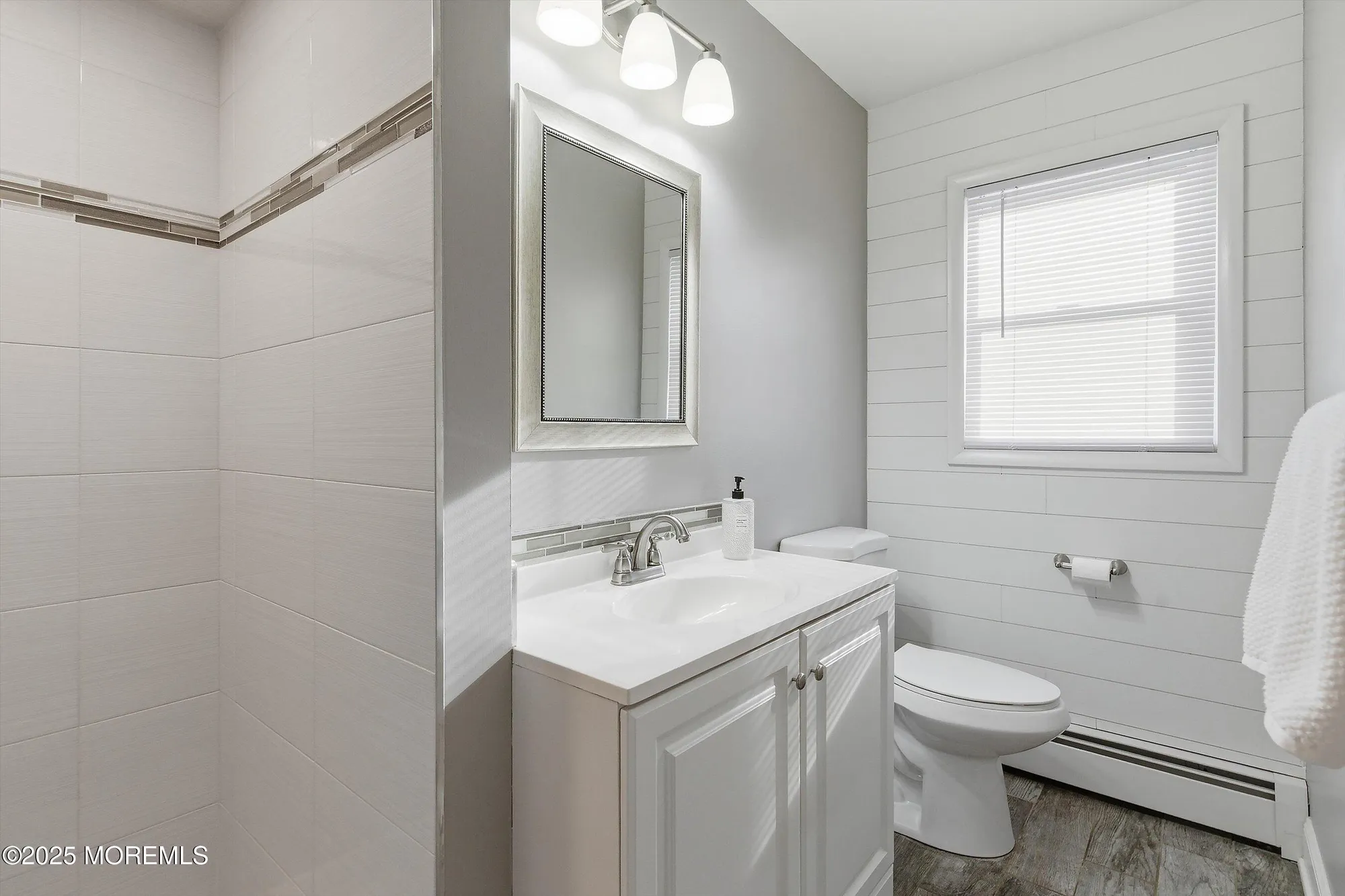 Property Slideshow image 23 of 36 | 48 whitaker dr, Toms River, NJ, 08757