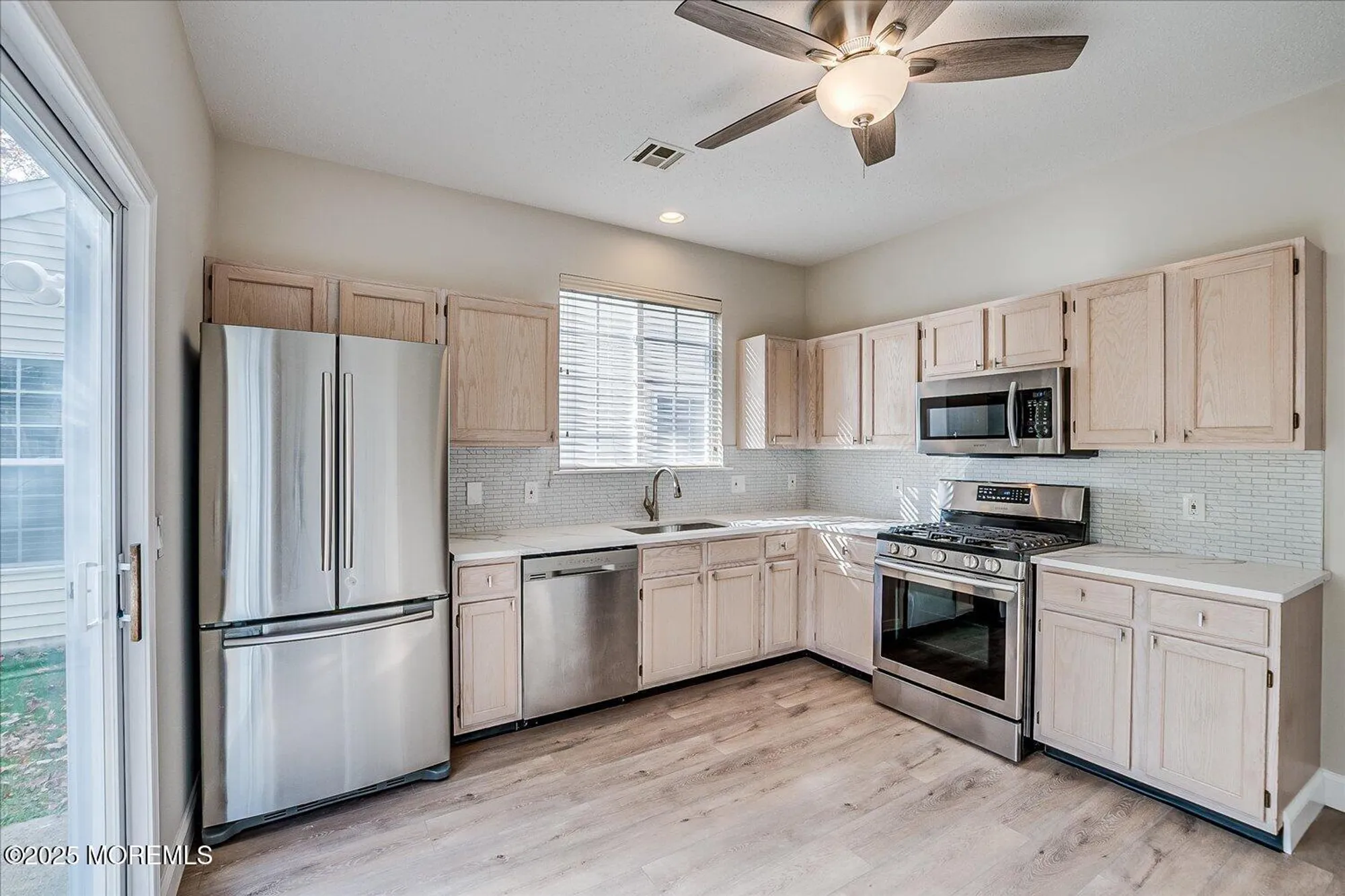 Property Slideshow image 16 of 40 | 87 robin ln, Barnegat, NJ, 08005