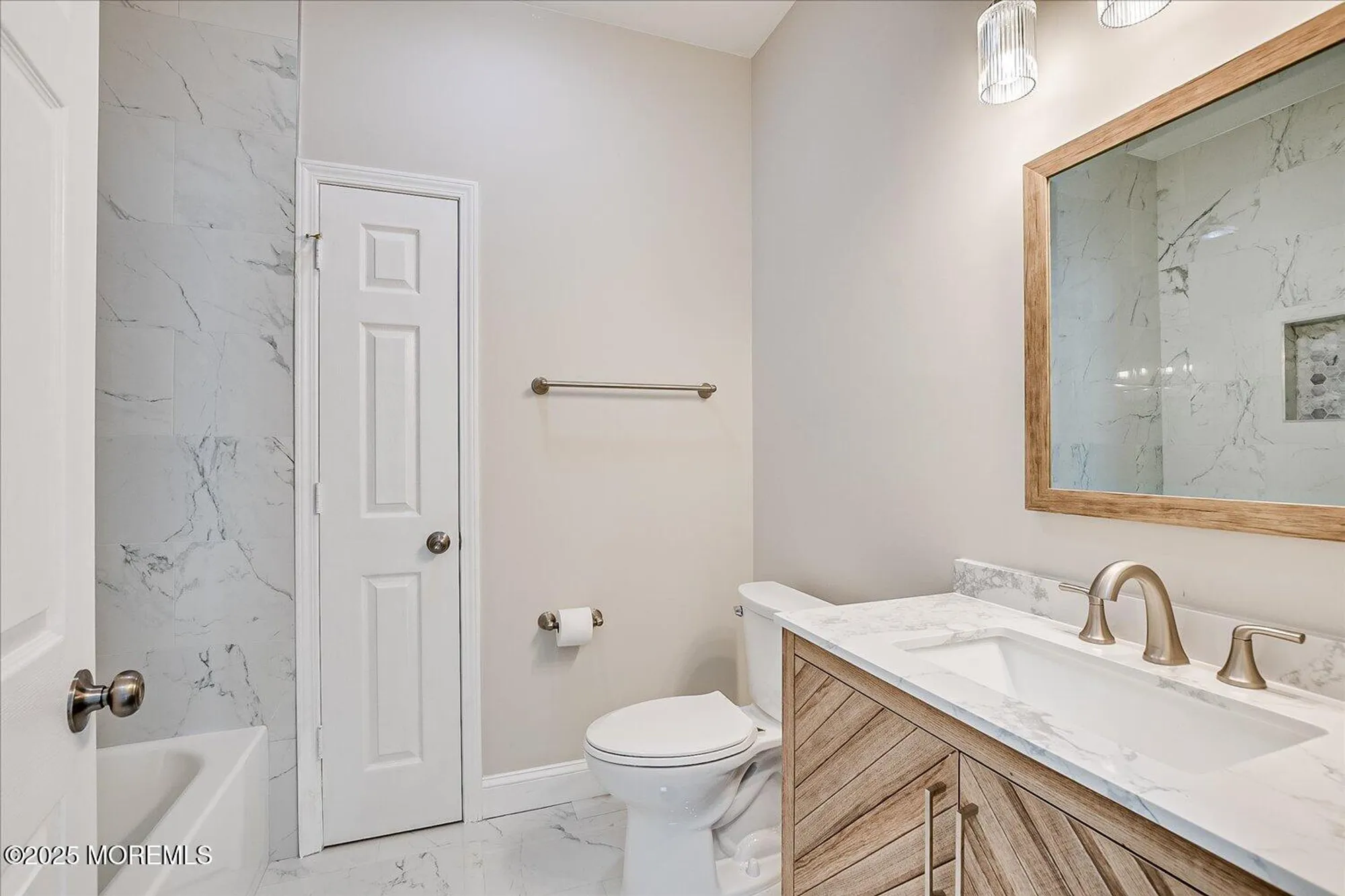 Property Slideshow image 28 of 40 | 87 robin ln, Barnegat, NJ, 08005