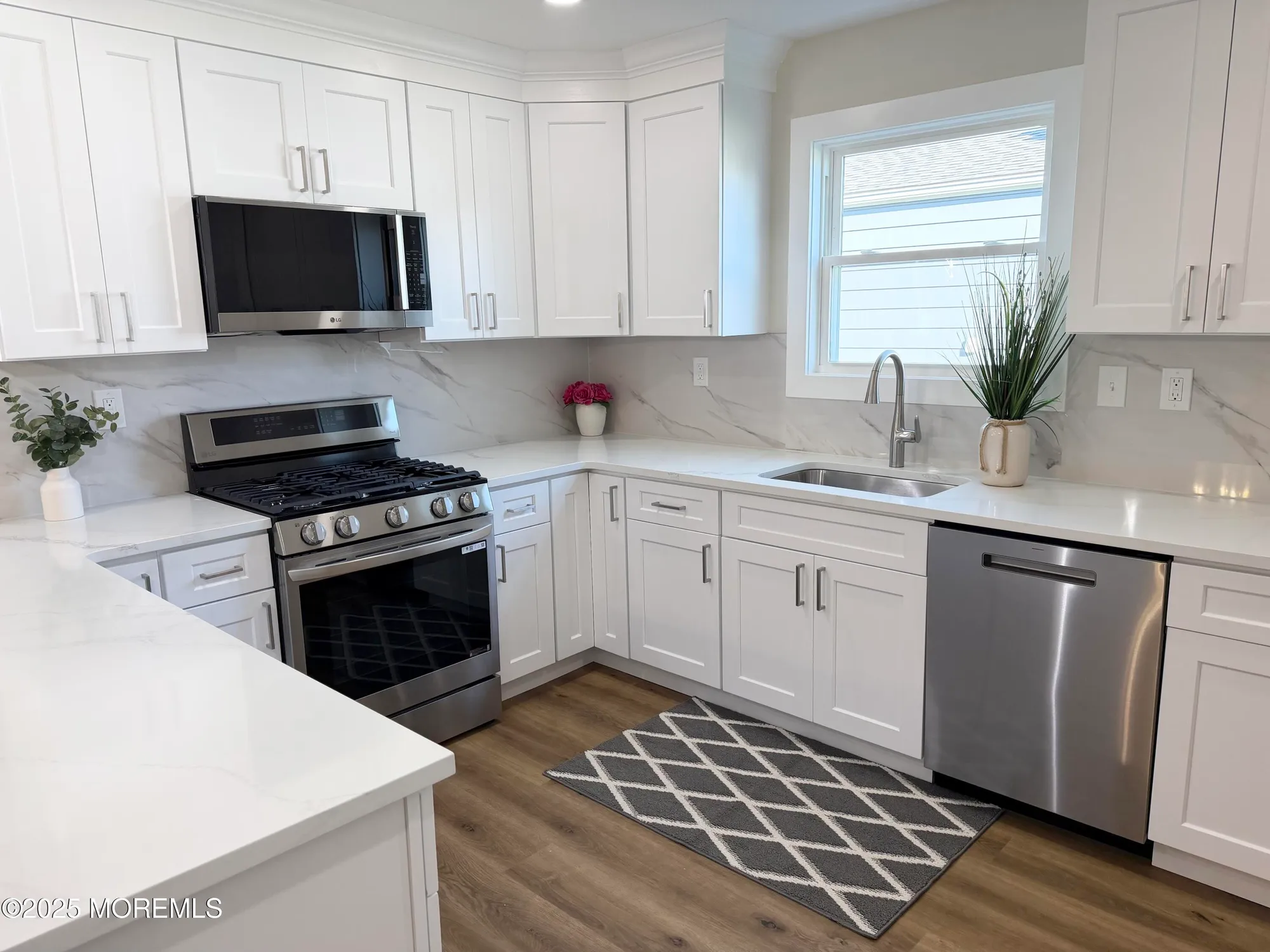 Property Slideshow image 11 of 30 | 57 innsbruck dr, Toms River, NJ, 08757