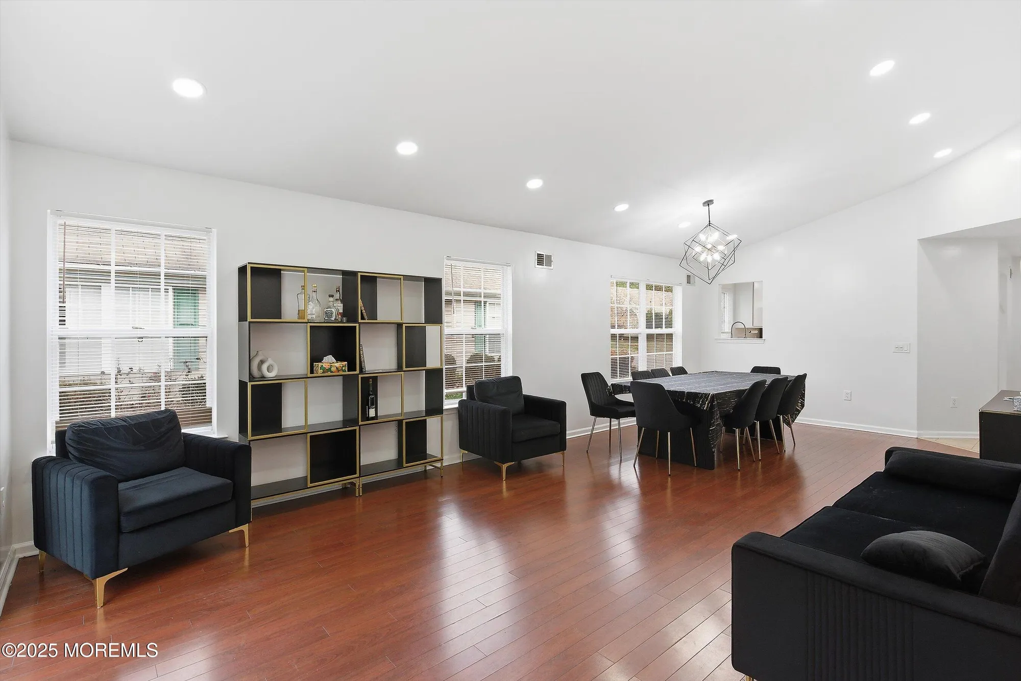 Property Slideshow image 6 of 49 | 4 schoolhouse ln, Lakewood, NJ, 08701