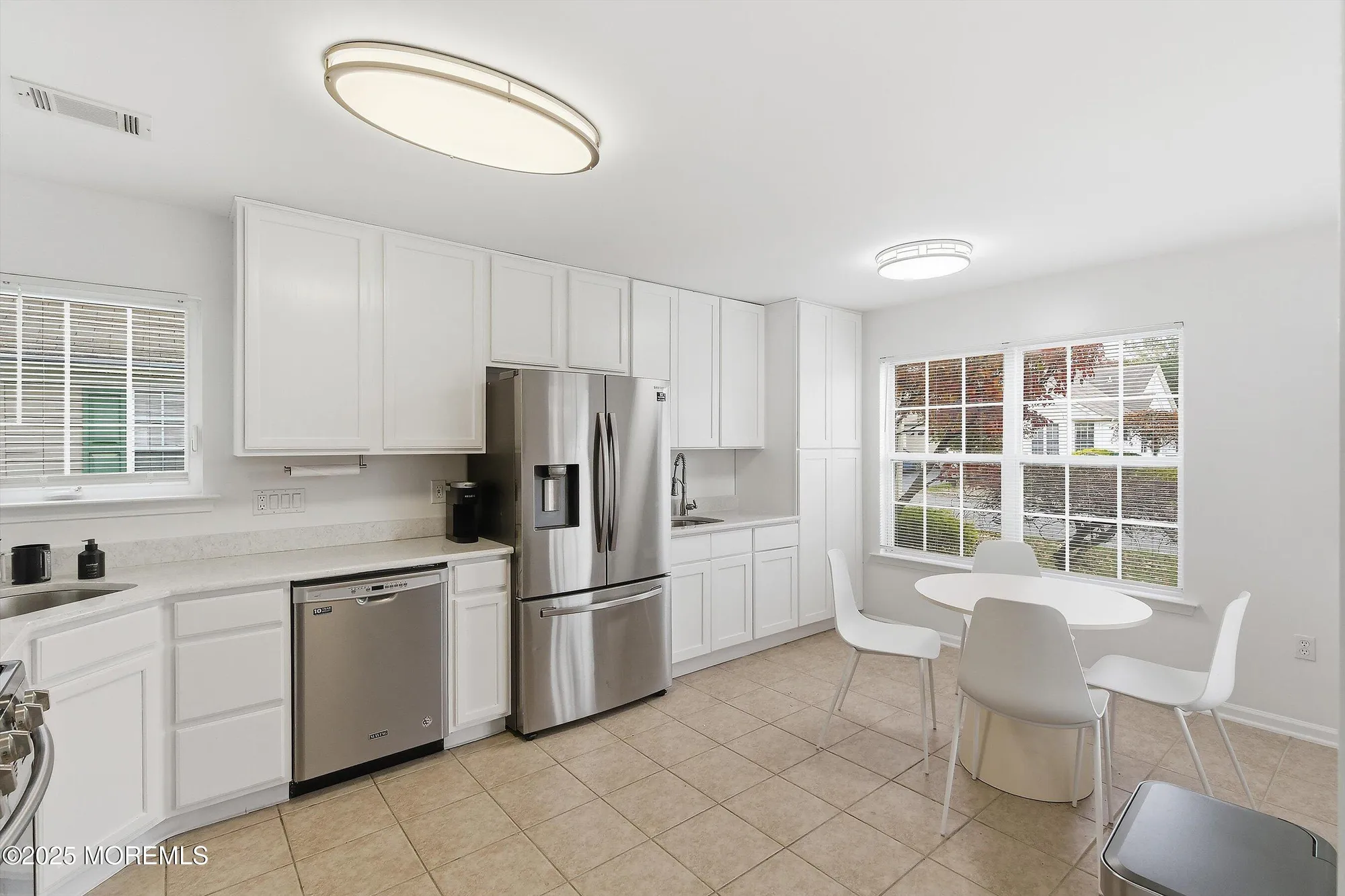 Property Slideshow image 8 of 49 | 4 schoolhouse ln, Lakewood, NJ, 08701