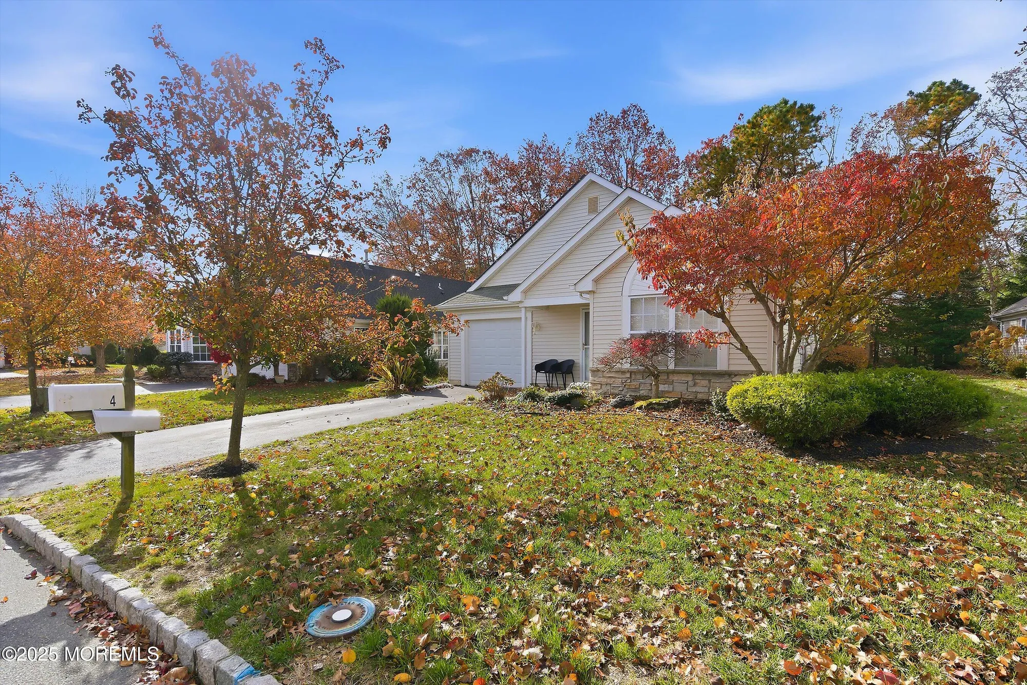 Property Slideshow image 2 of 49 | 4 schoolhouse ln, Lakewood, NJ, 08701