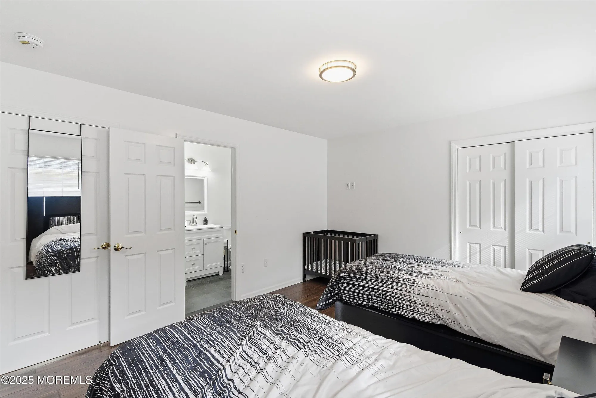 Property Slideshow image 19 of 49 | 4 schoolhouse ln, Lakewood, NJ, 08701