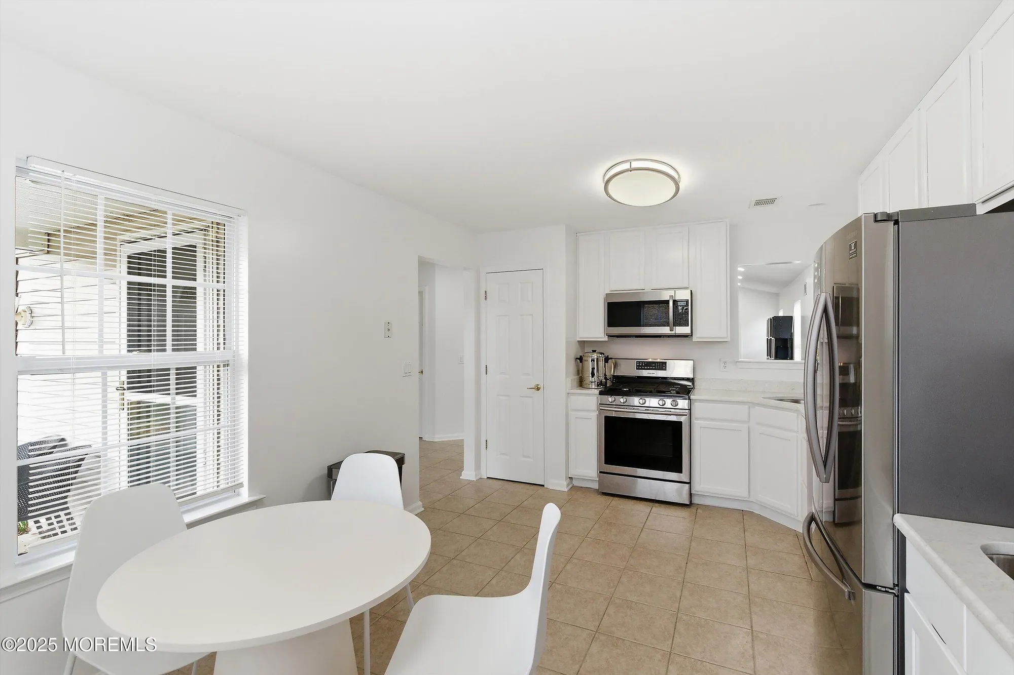 Property Slideshow image 10 of 49 | 4 schoolhouse ln, Lakewood, NJ, 08701