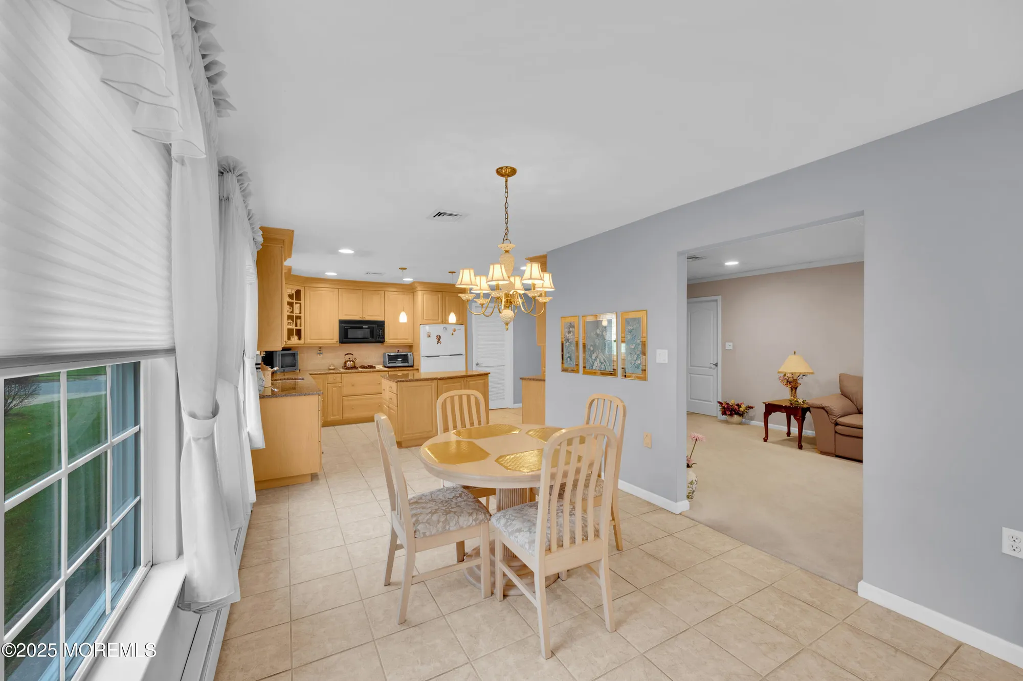 Property Slideshow image 7 of 33 | 6 matterhorn way, Brick, NJ, 08724