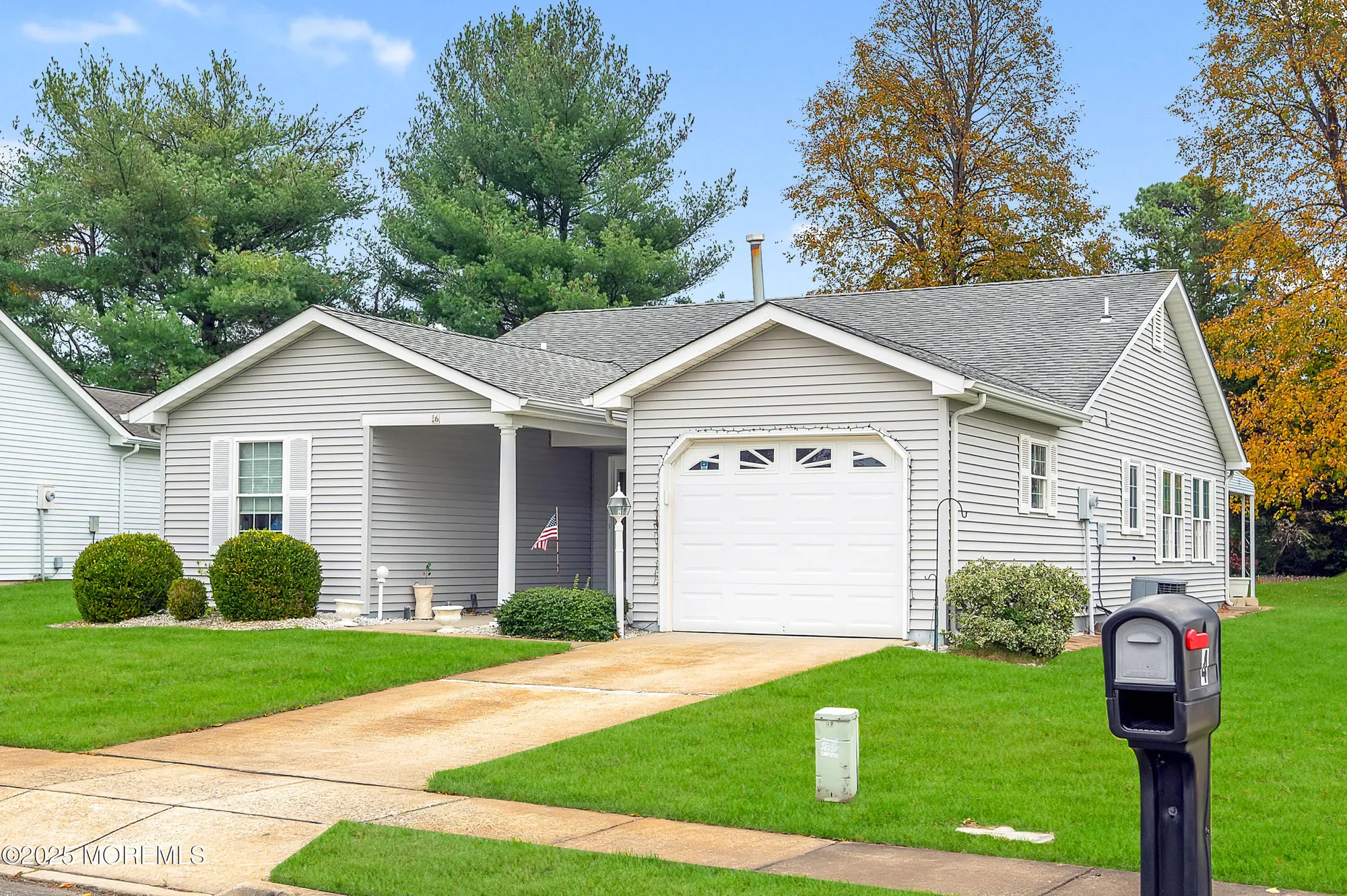 Property Slideshow image 2 of 33 | 6 matterhorn way, Brick, NJ, 08724