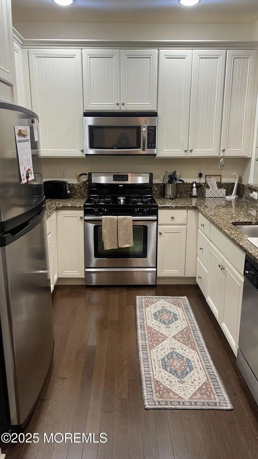 Property Slideshow image 3 of 24 | 735 amy ct, Lakewood, NJ, 08701