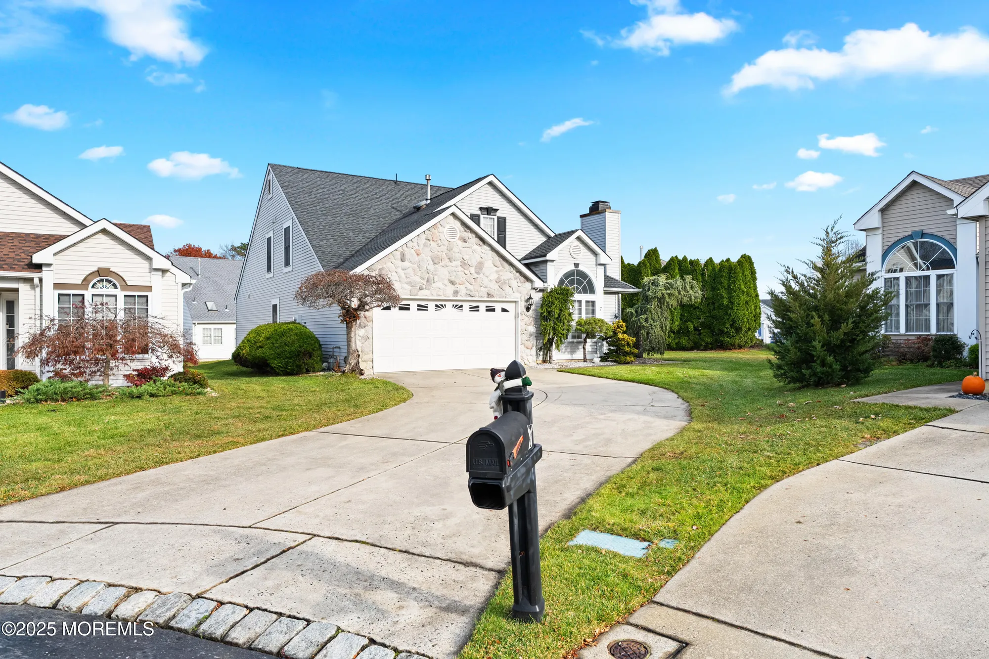 Property Slideshow image 1 of 30 | 7 regent sq, Jackson, NJ, 08527