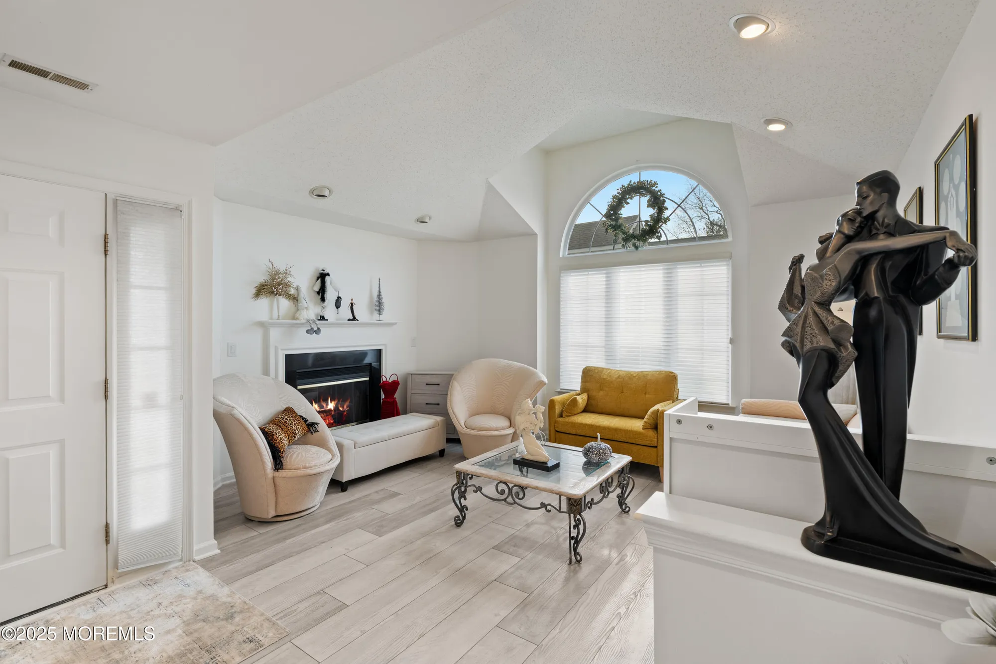 Property Slideshow image 6 of 30 | 7 regent sq, Jackson, NJ, 08527