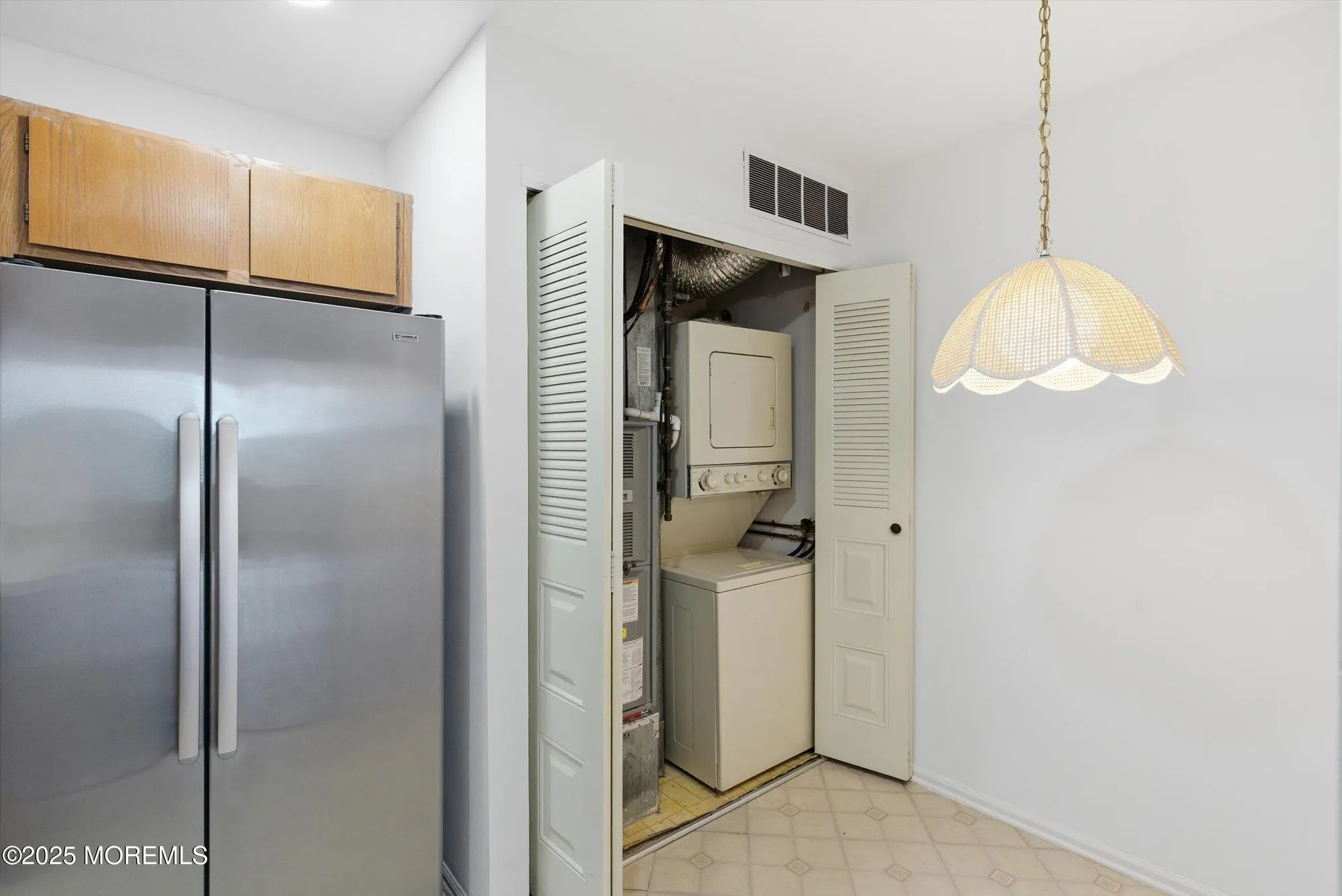 Property Slideshow image 12 of 29 | 7 boxwood ter # 250, Red Bank, NJ, 07701