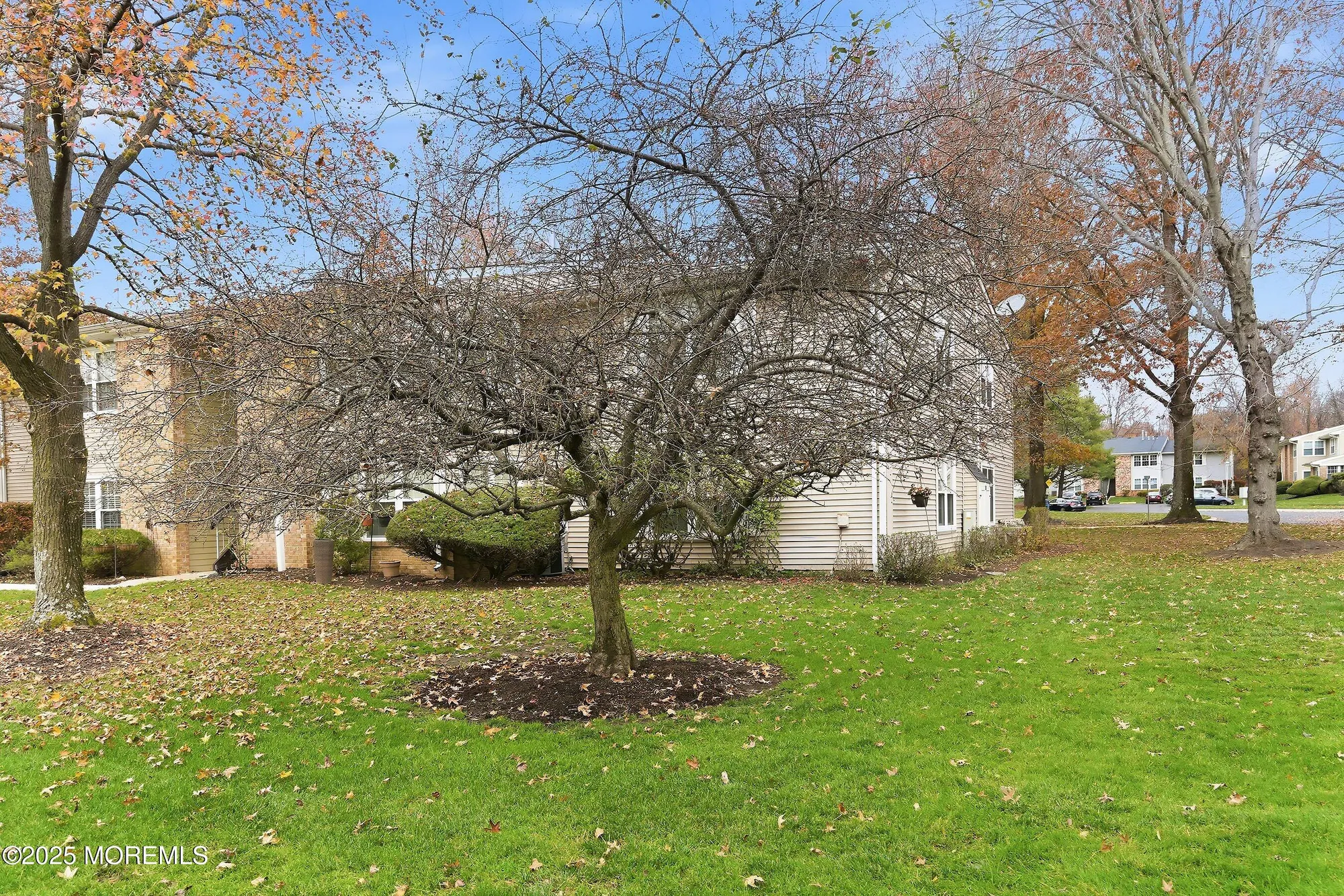 Property Slideshow image 19 of 29 | 7 boxwood ter # 250, Red Bank, NJ, 07701