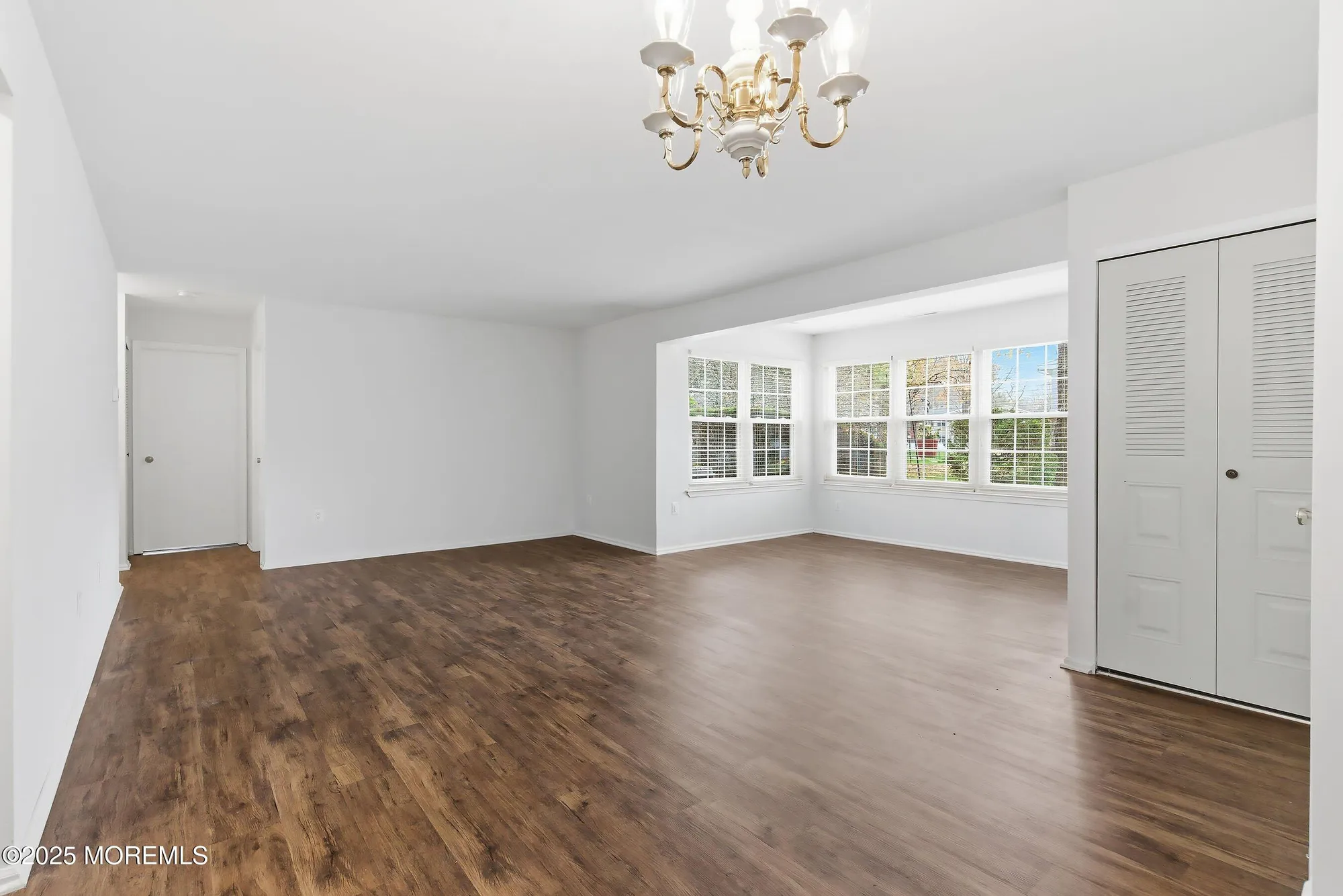 Property Slideshow image 5 of 29 | 7 boxwood ter # 250, Red Bank, NJ, 07701