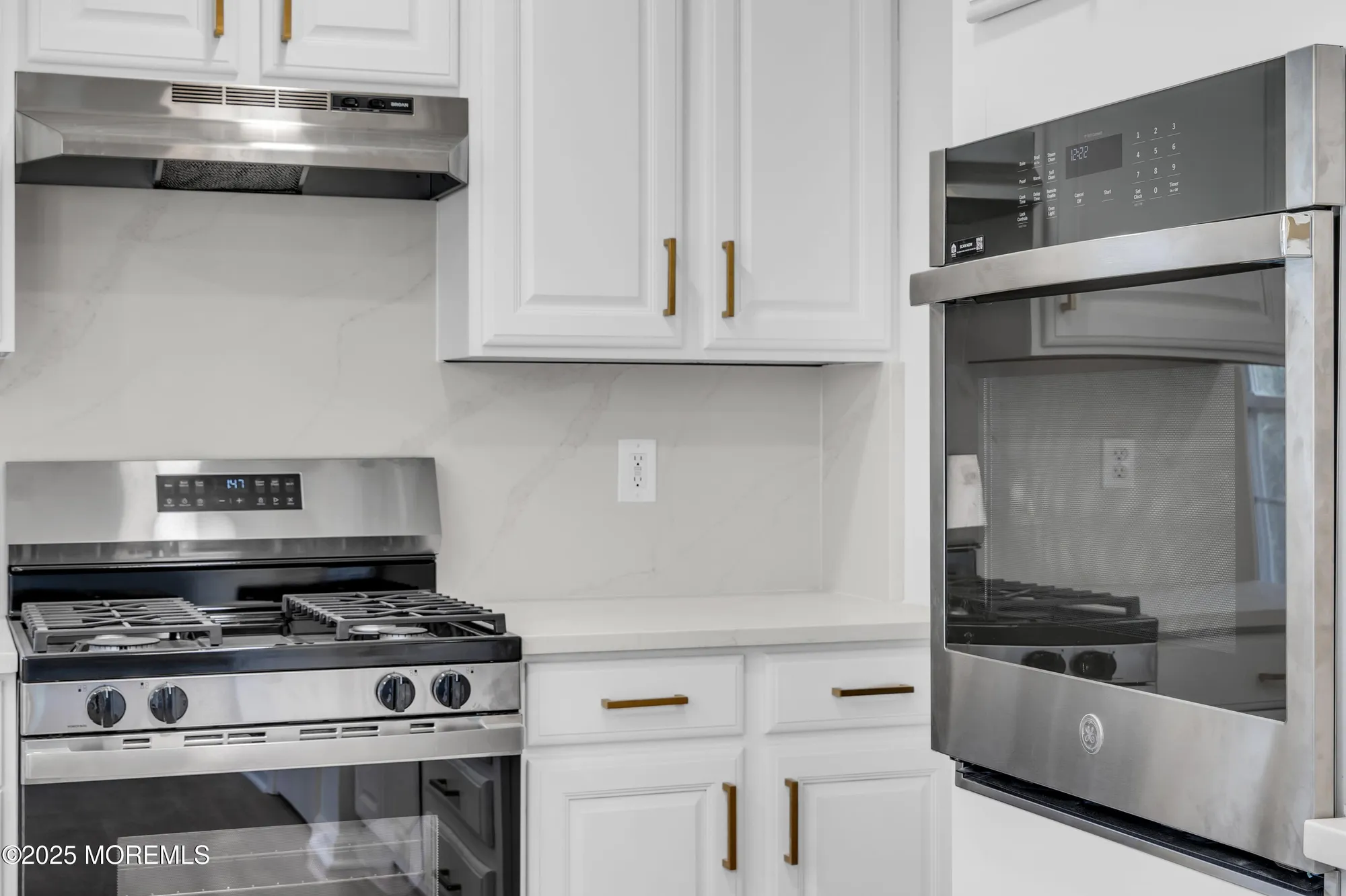 Property Slideshow image 20 of 66 | 9 oakmont rd, Lakewood, NJ, 08701