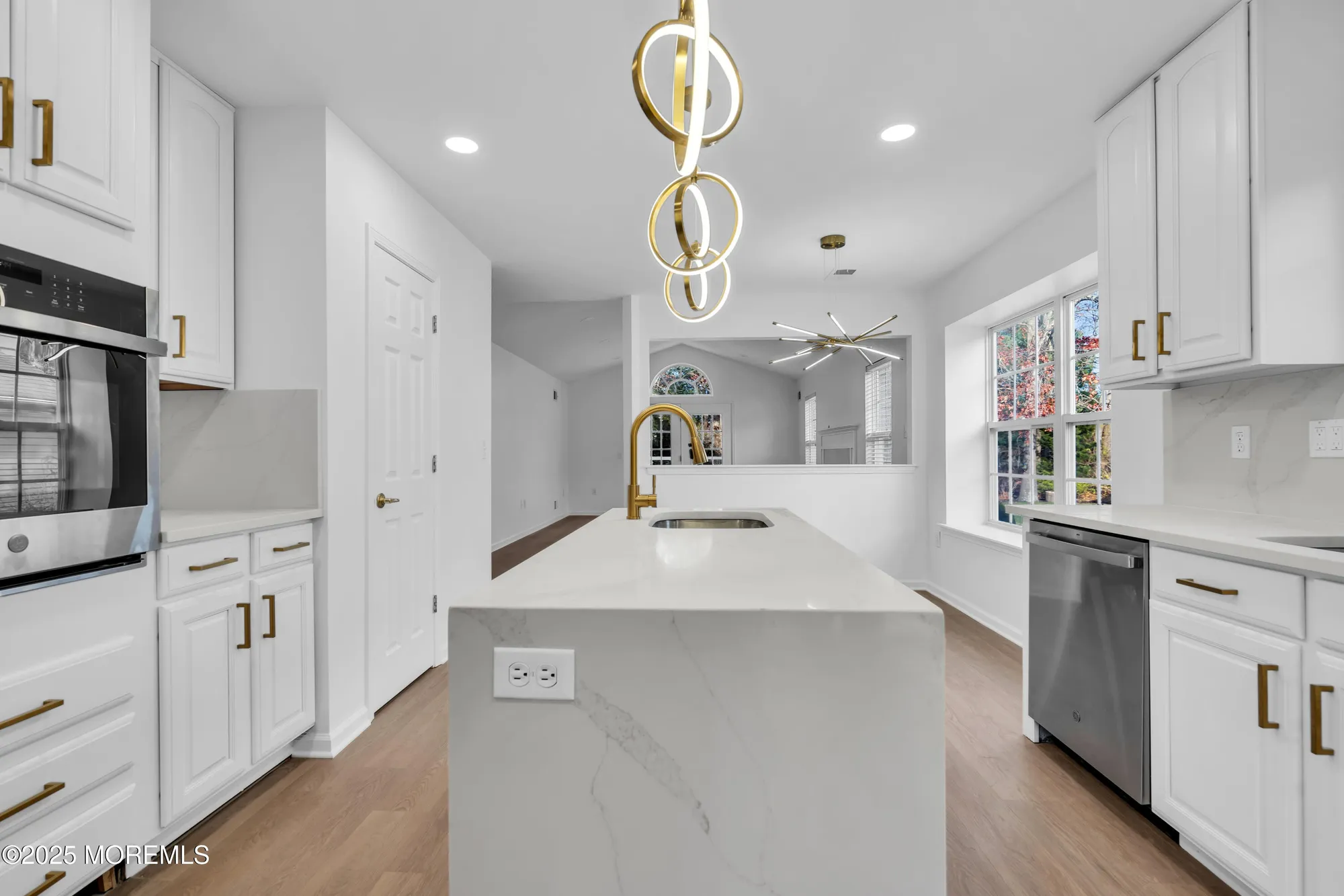 Property Slideshow image 21 of 66 | 9 oakmont rd, Lakewood, NJ, 08701