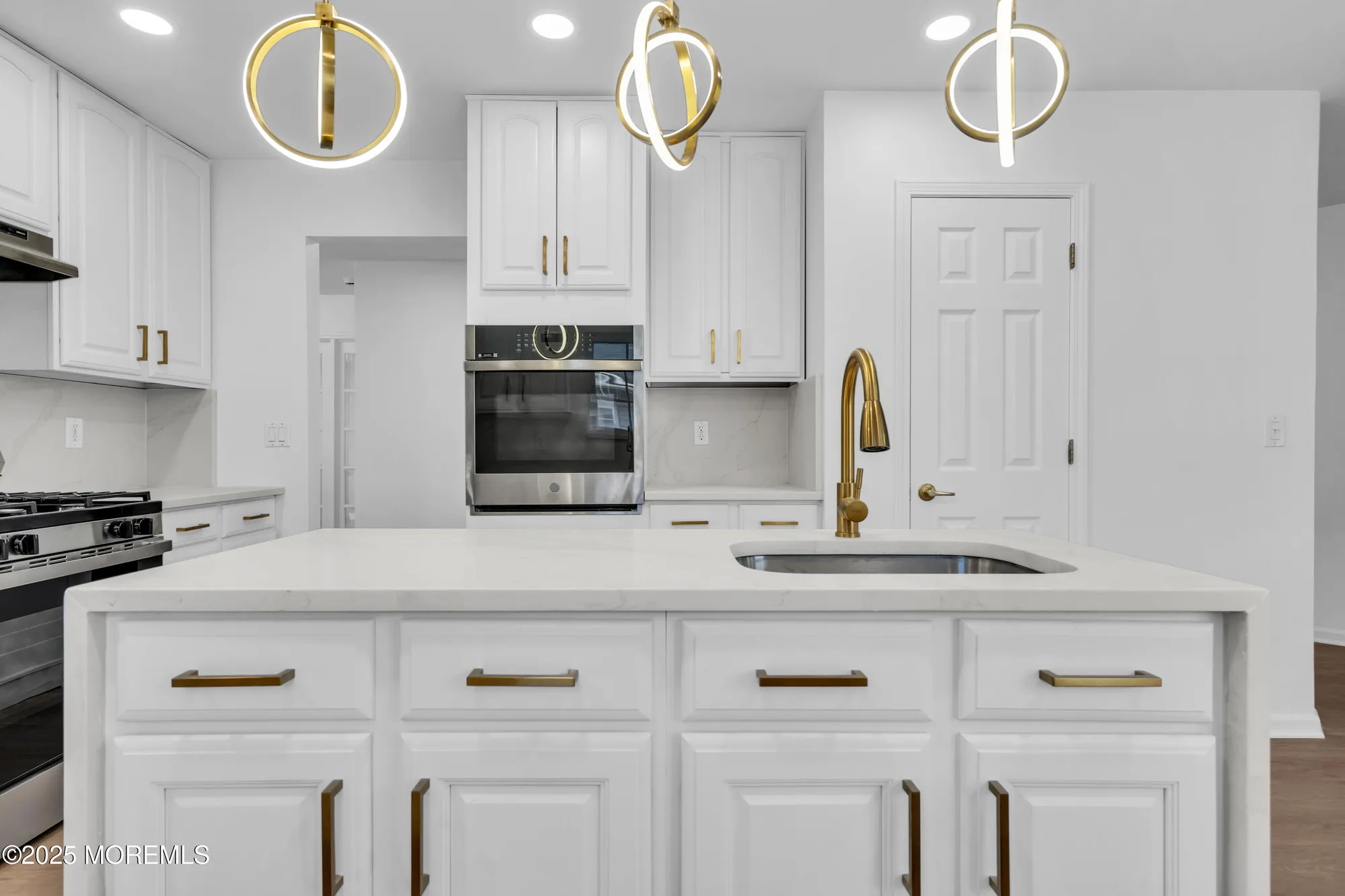 Property Slideshow image 25 of 66 | 9 oakmont rd, Lakewood, NJ, 08701