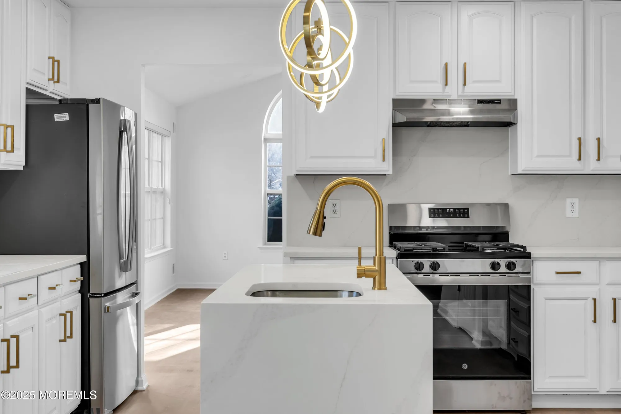 Property Slideshow image 31 of 66 | 9 oakmont rd, Lakewood, NJ, 08701