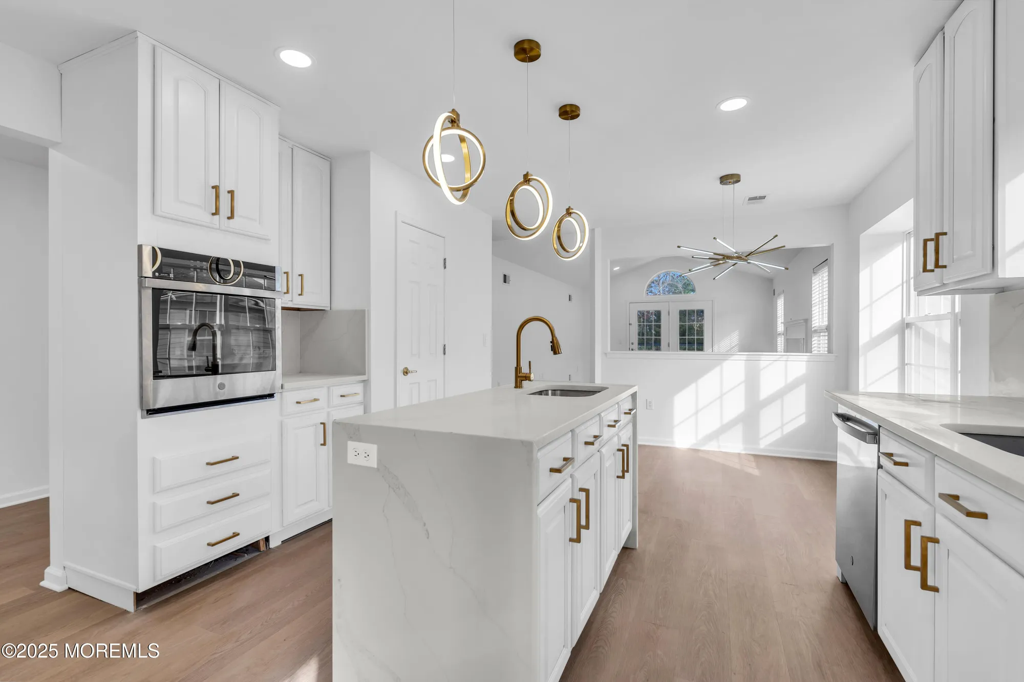 Property Slideshow image 32 of 66 | 9 oakmont rd, Lakewood, NJ, 08701