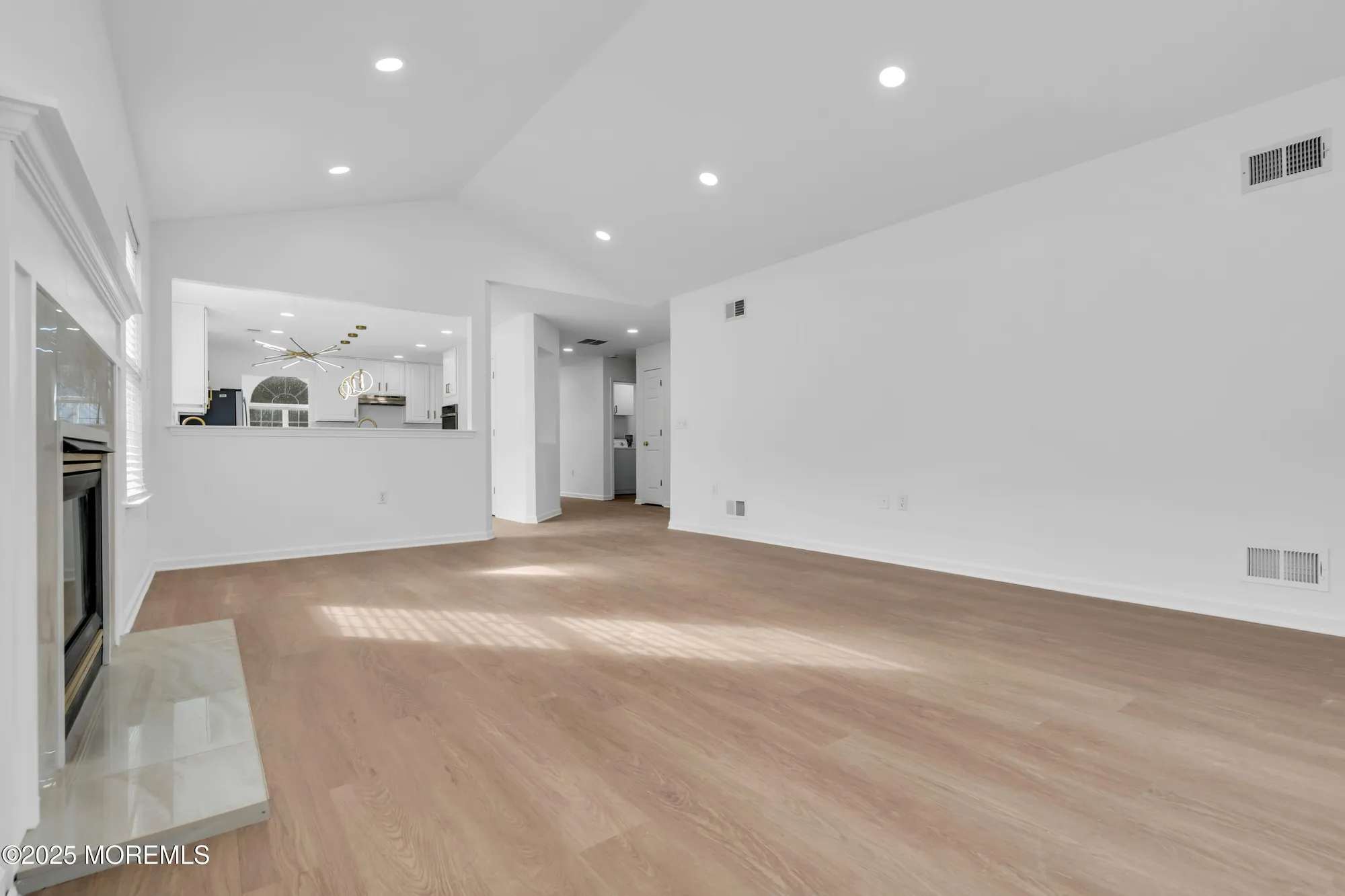 Property Slideshow image 37 of 66 | 9 oakmont rd, Lakewood, NJ, 08701