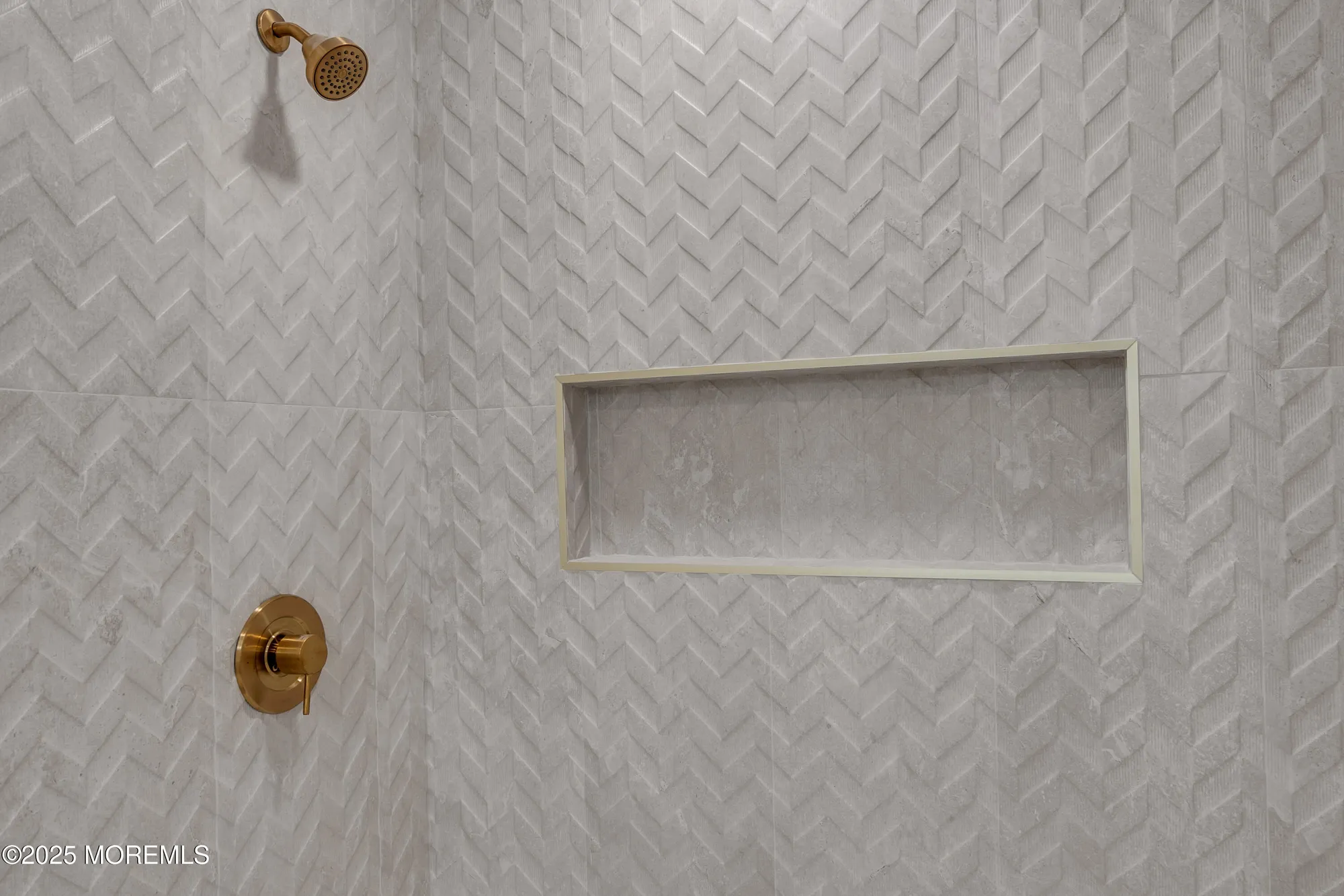 Property Slideshow image 60 of 66 | 9 oakmont rd, Lakewood, NJ, 08701