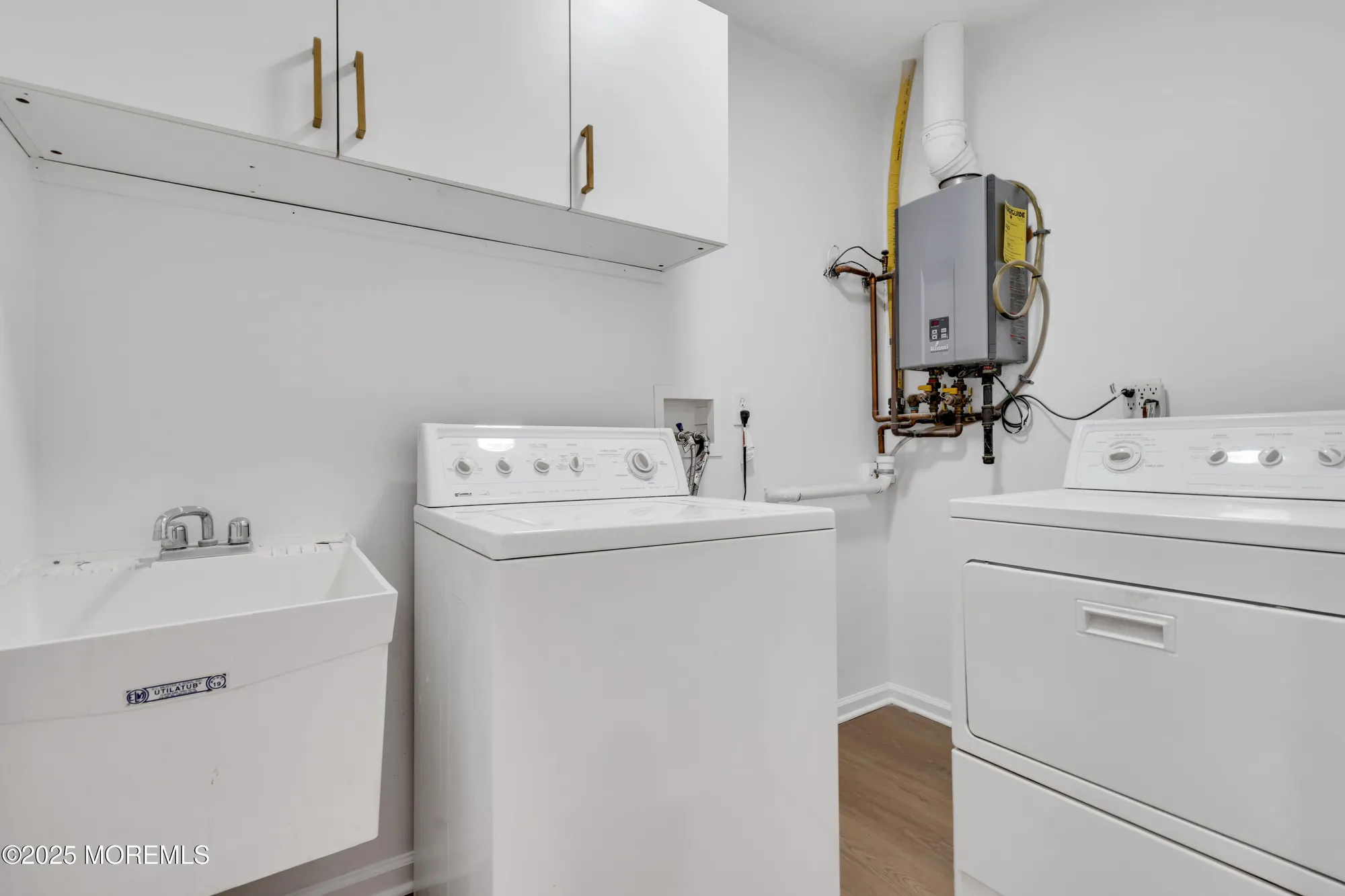 Property Slideshow image 62 of 66 | 9 oakmont rd, Lakewood, NJ, 08701