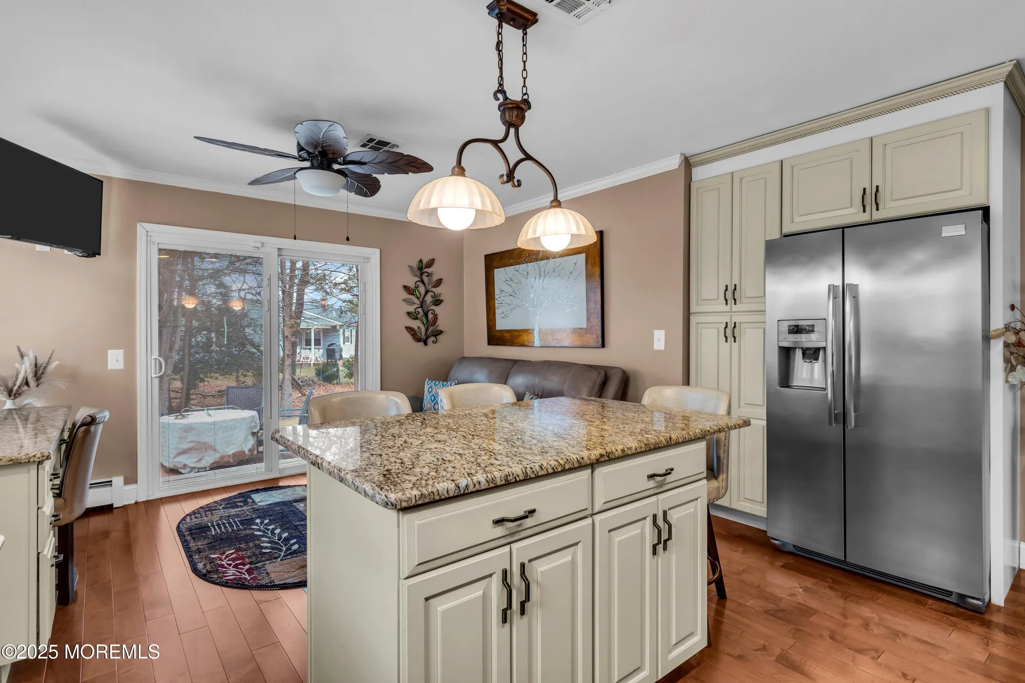 Property Slideshow image 13 of 24 | 21 redlands ct, Toms River, NJ, 08757