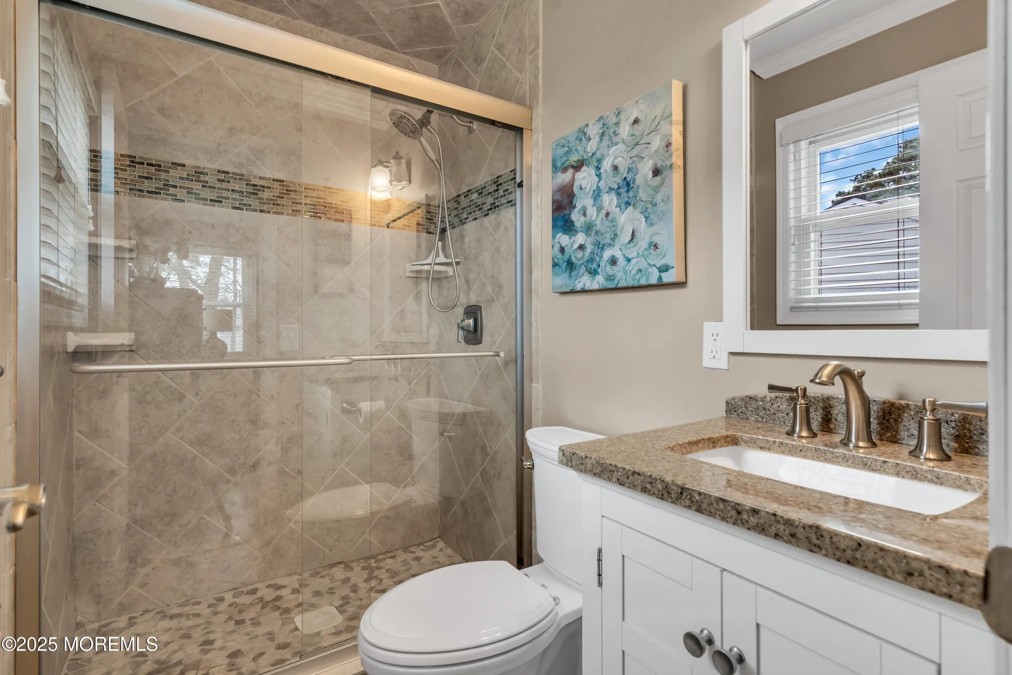 Property Slideshow image 21 of 24 | 21 redlands ct, Toms River, NJ, 08757