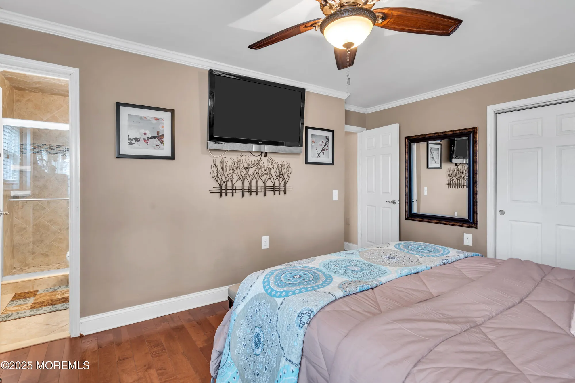 Property Slideshow image 16 of 24 | 21 redlands ct, Toms River, NJ, 08757