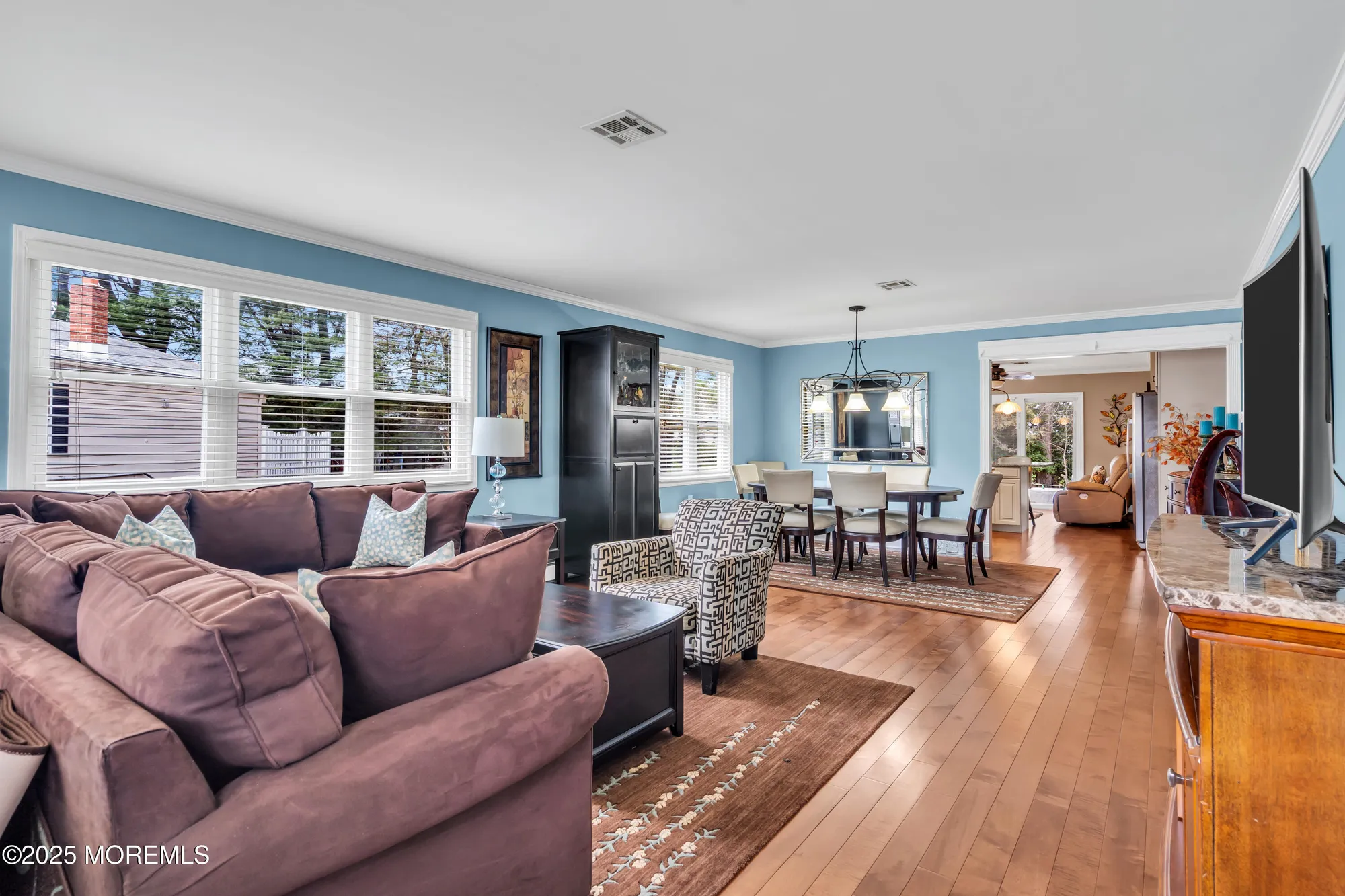 Property Slideshow image 6 of 24 | 21 redlands ct, Toms River, NJ, 08757