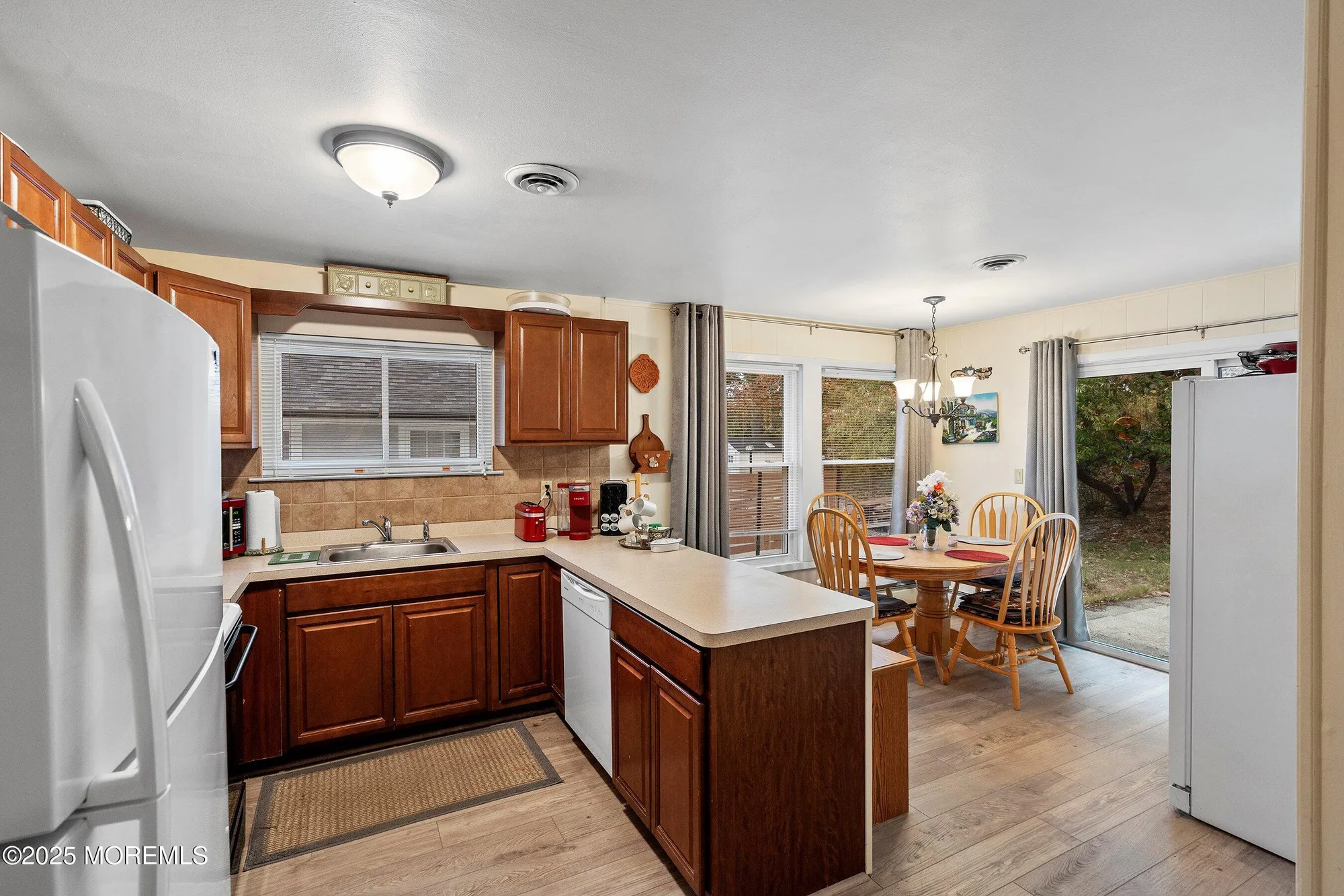 Property Slideshow image 6 of 26 | 1645 mount everest ln, Toms River, NJ, 08753