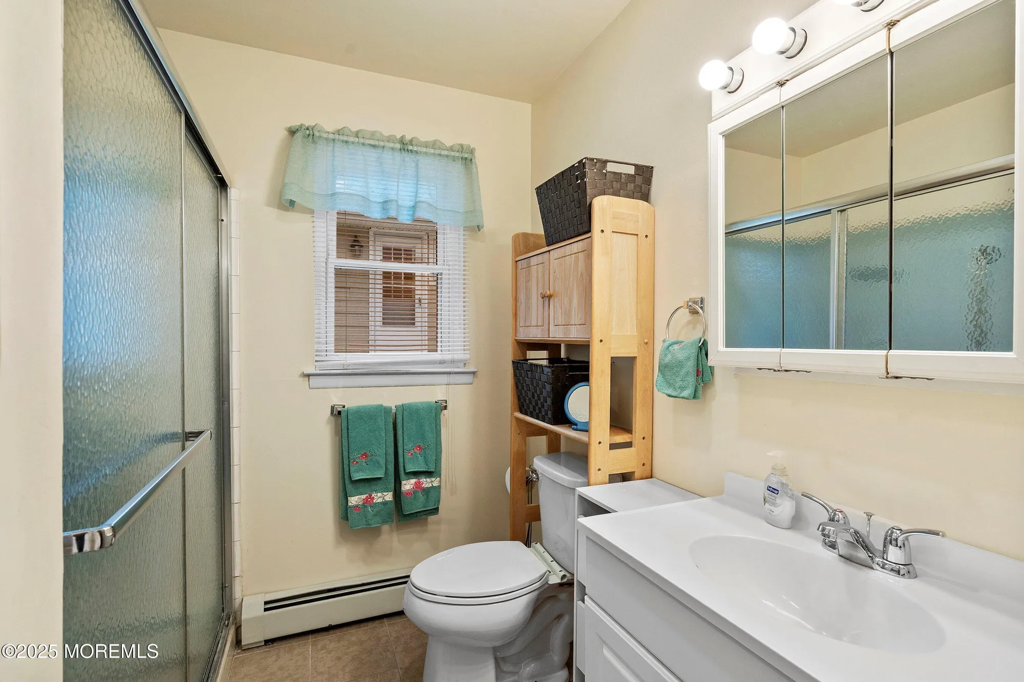 Property Slideshow image 13 of 26 | 1645 mount everest ln, Toms River, NJ, 08753