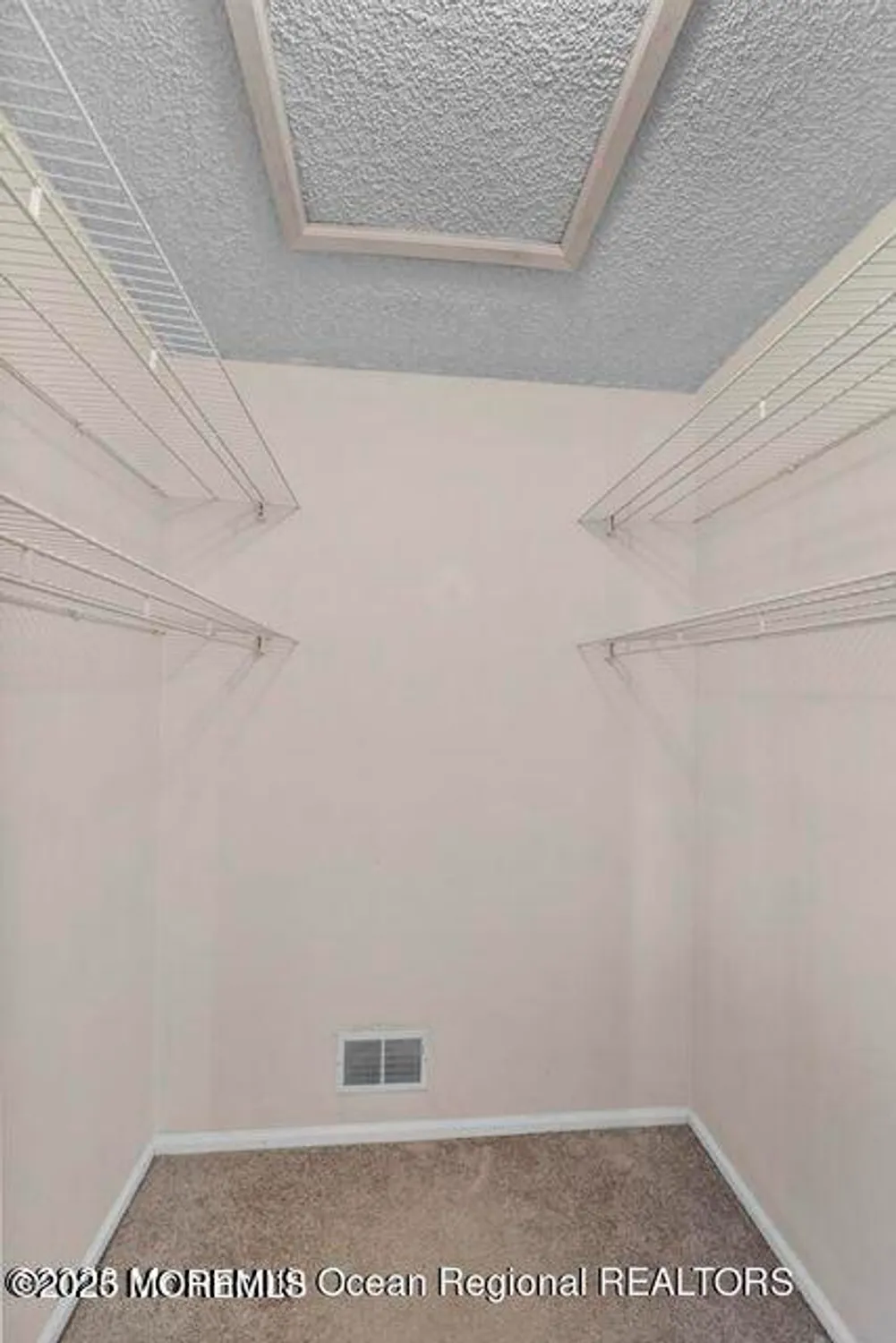 Property Slideshow image 19 of 28 | 237 wycoff way w, East Brunswick, NJ, 08816