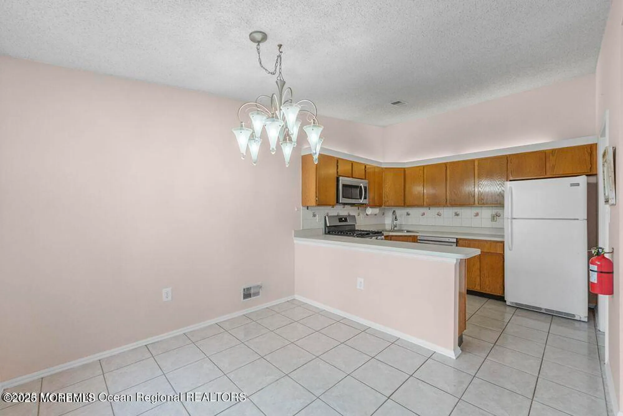 Property Slideshow image 12 of 28 | 237 wycoff way w, East Brunswick, NJ, 08816