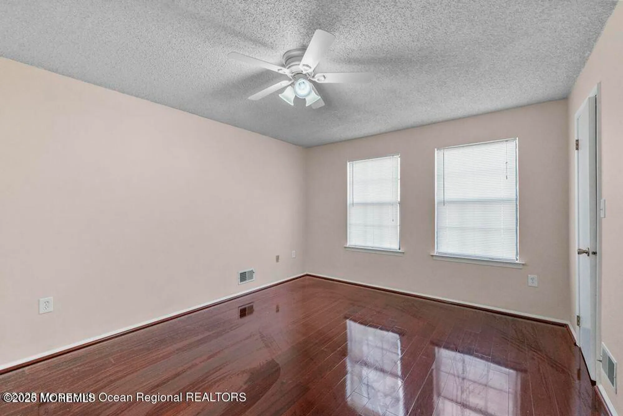 Property Slideshow image 17 of 28 | 237 wycoff way w, East Brunswick, NJ, 08816