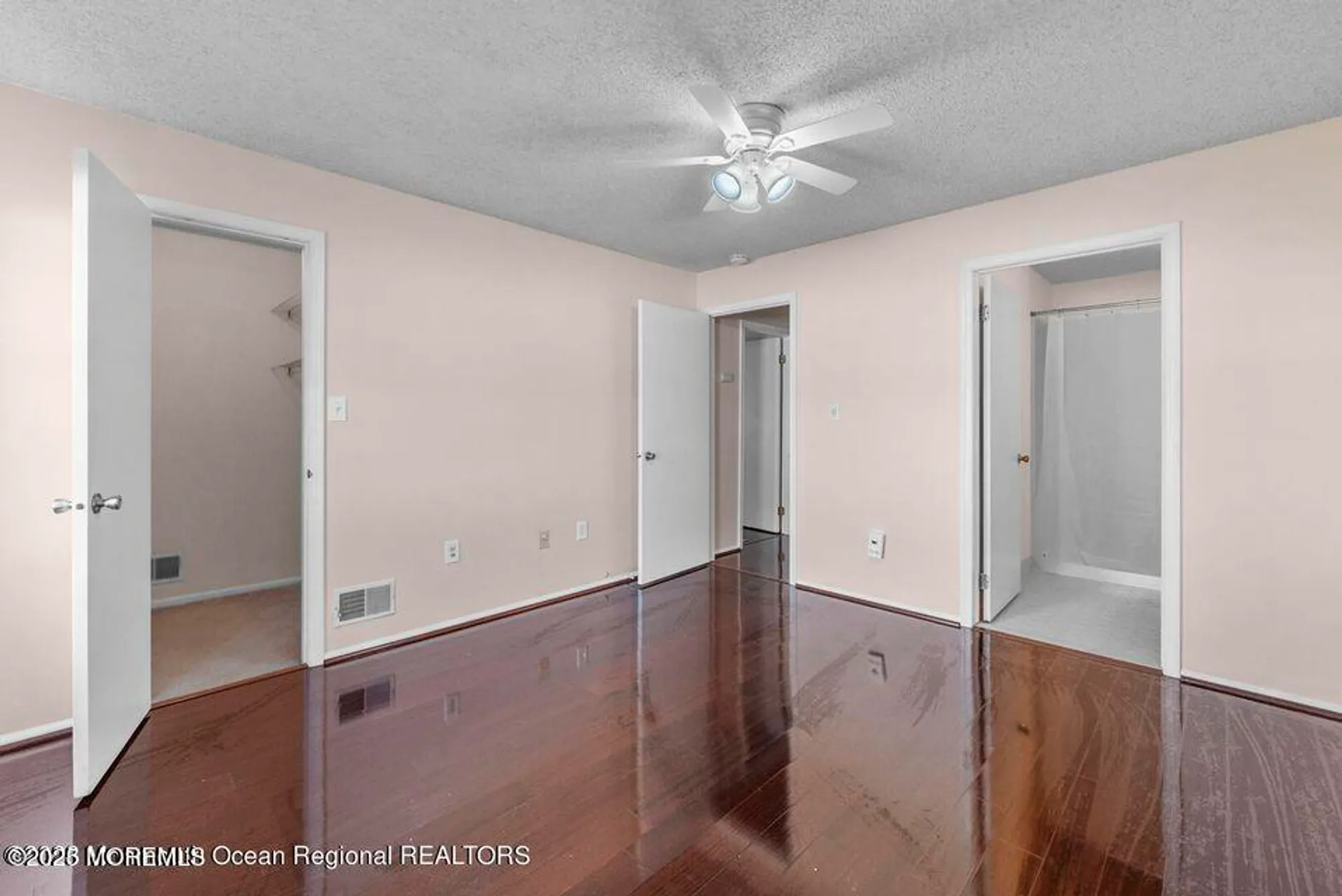 Property Slideshow image 15 of 28 | 237 wycoff way w, East Brunswick, NJ, 08816