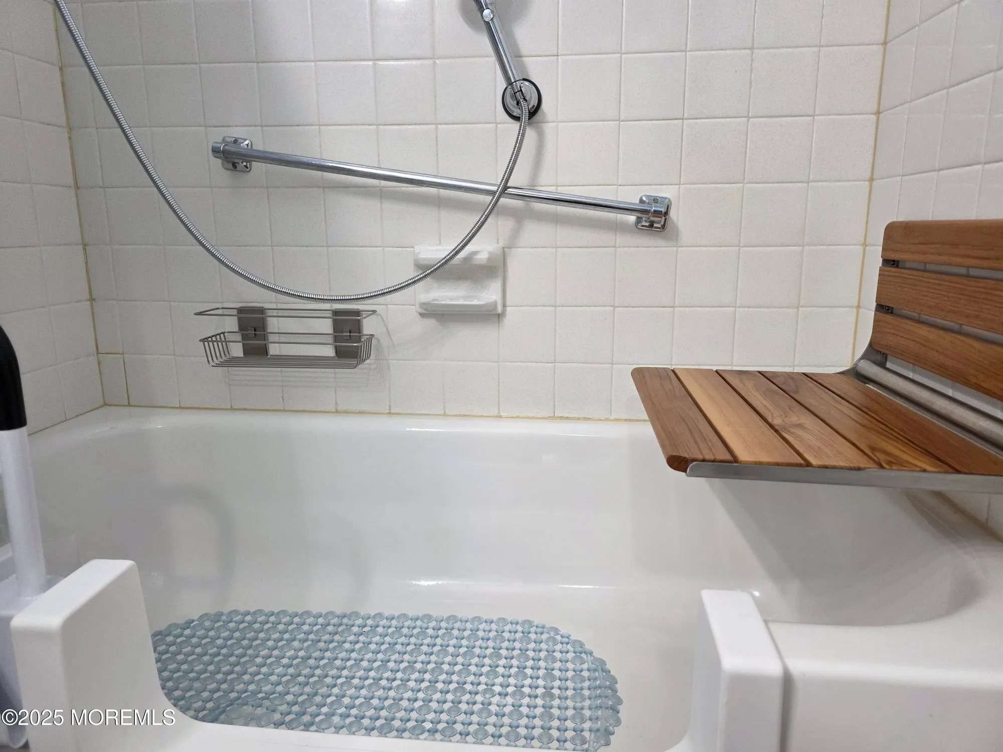 Property Slideshow image 11 of 25 | 8a alaska ave, Whiting, NJ, 08759