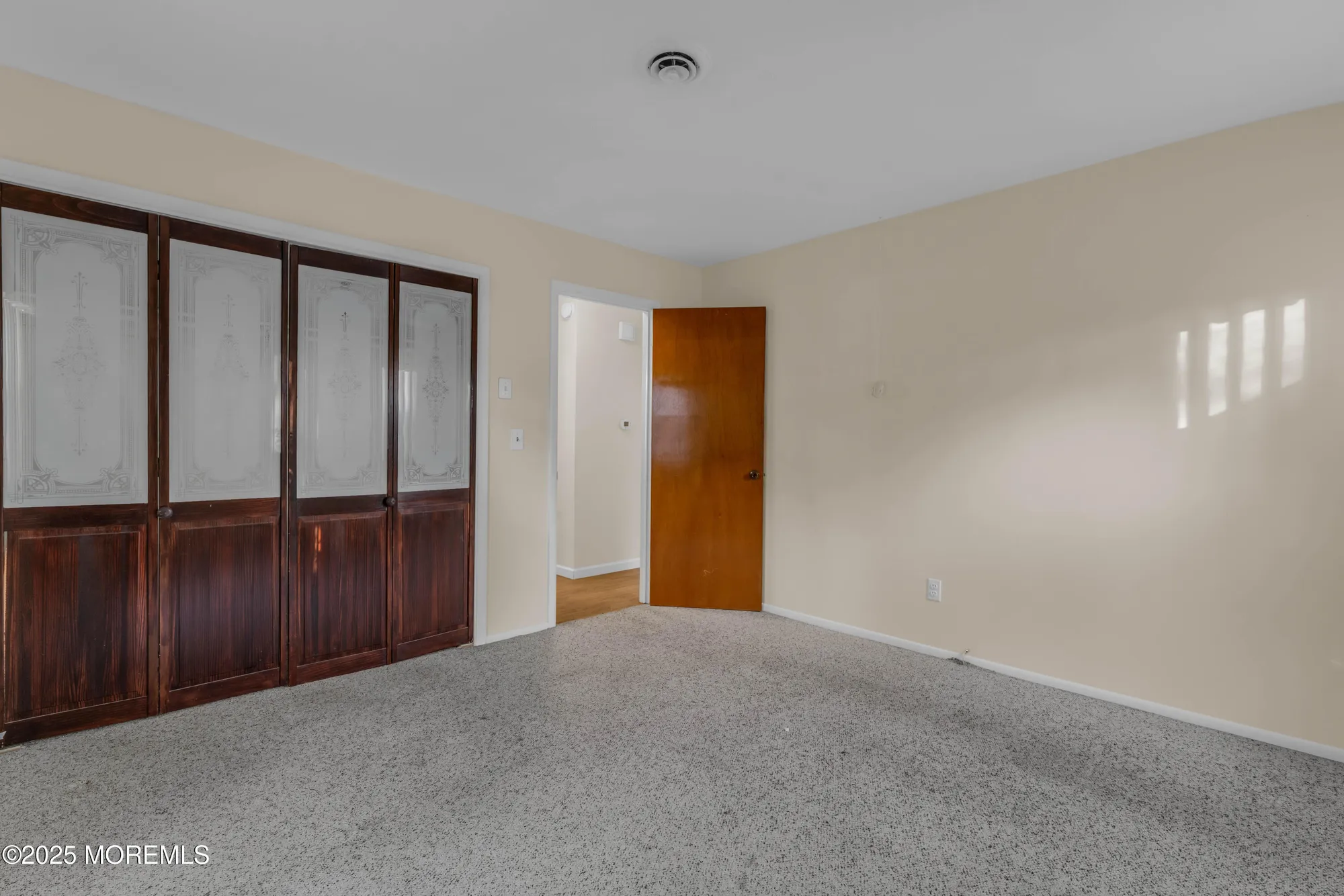 Property Slideshow image 11 of 26 | 1155 edgebrook dr, Toms River, NJ, 08757