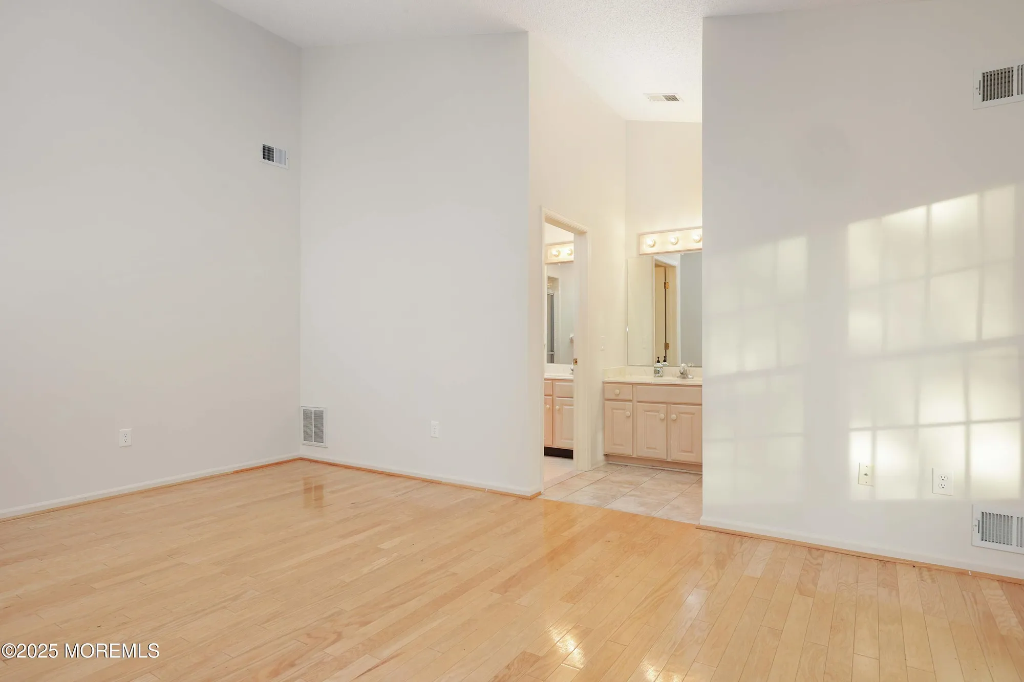 Property Slideshow image 29 of 37 | 1665 goldspire rd, Toms River, NJ, 08755