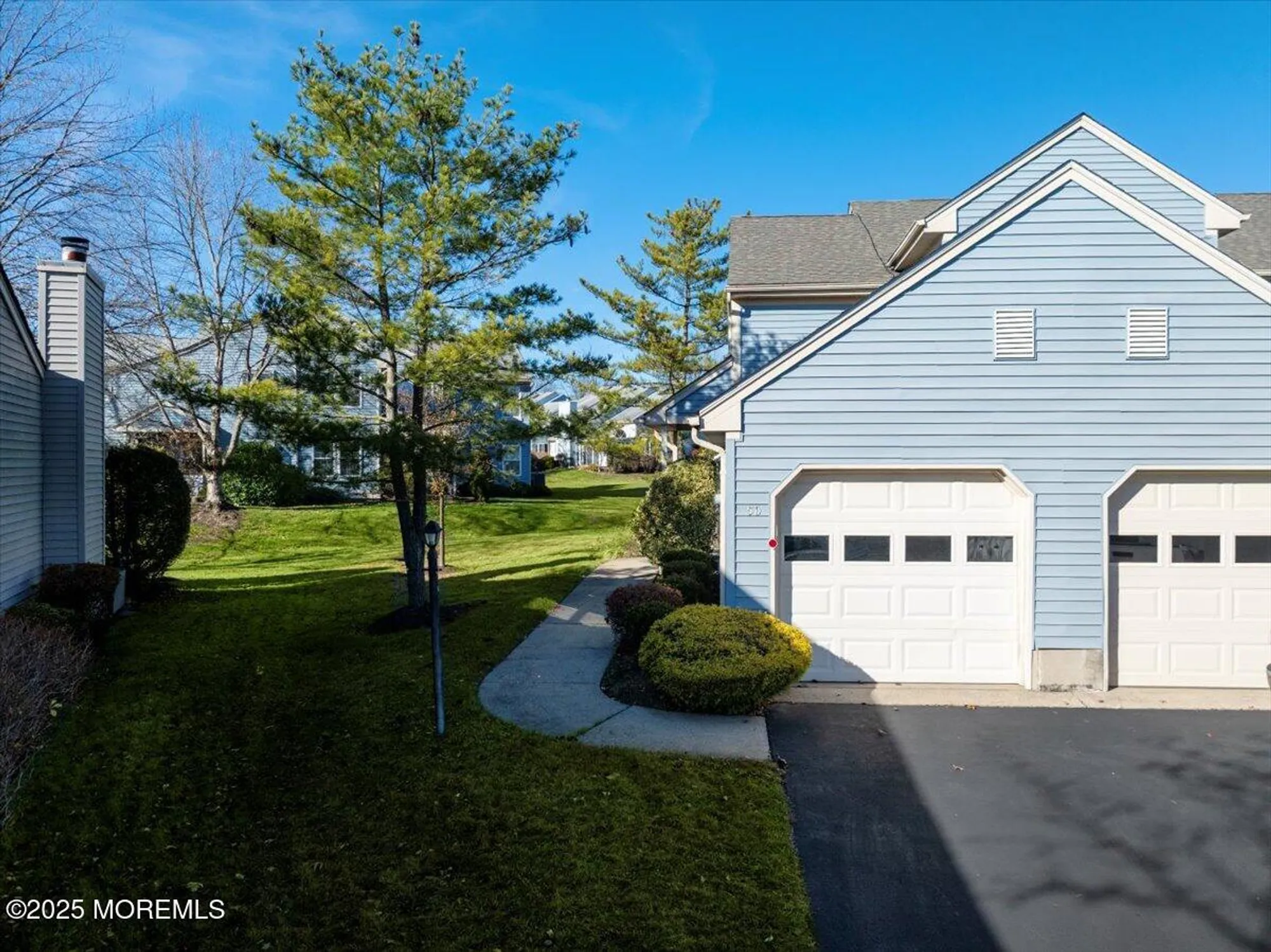 Property Slideshow image 5 of 56 | 5 wingate ct 5d, Monroe, NJ, 08831