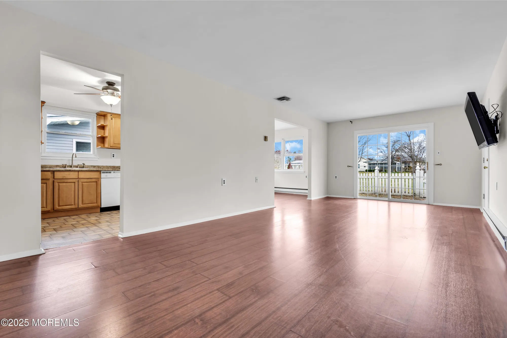 Property Slideshow image 9 of 40 | 201 blake cir, Brick, NJ, 08724