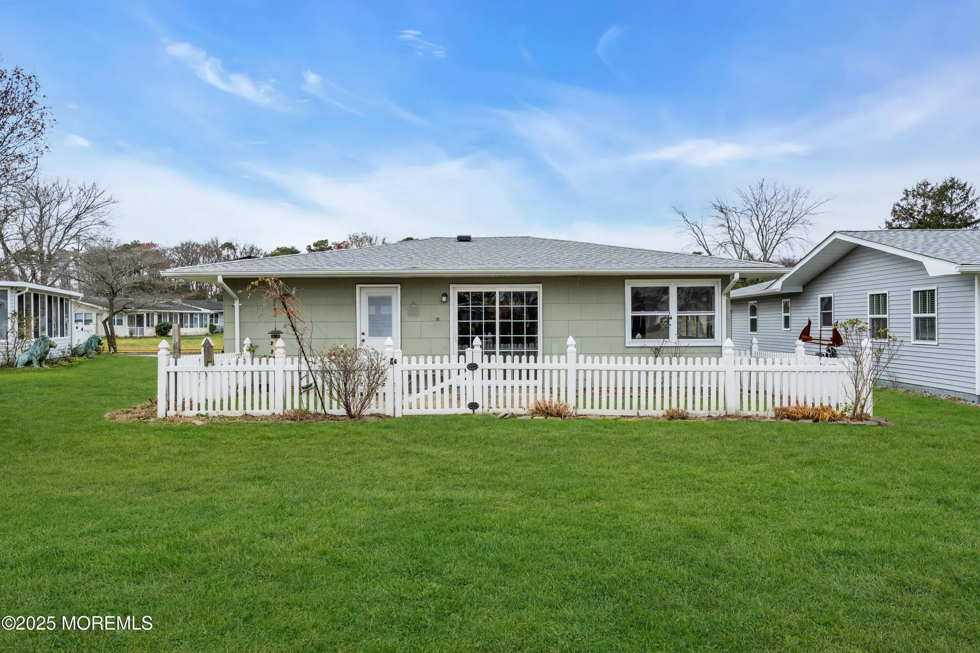 Property Slideshow image 27 of 40 | 201 blake cir, Brick, NJ, 08724