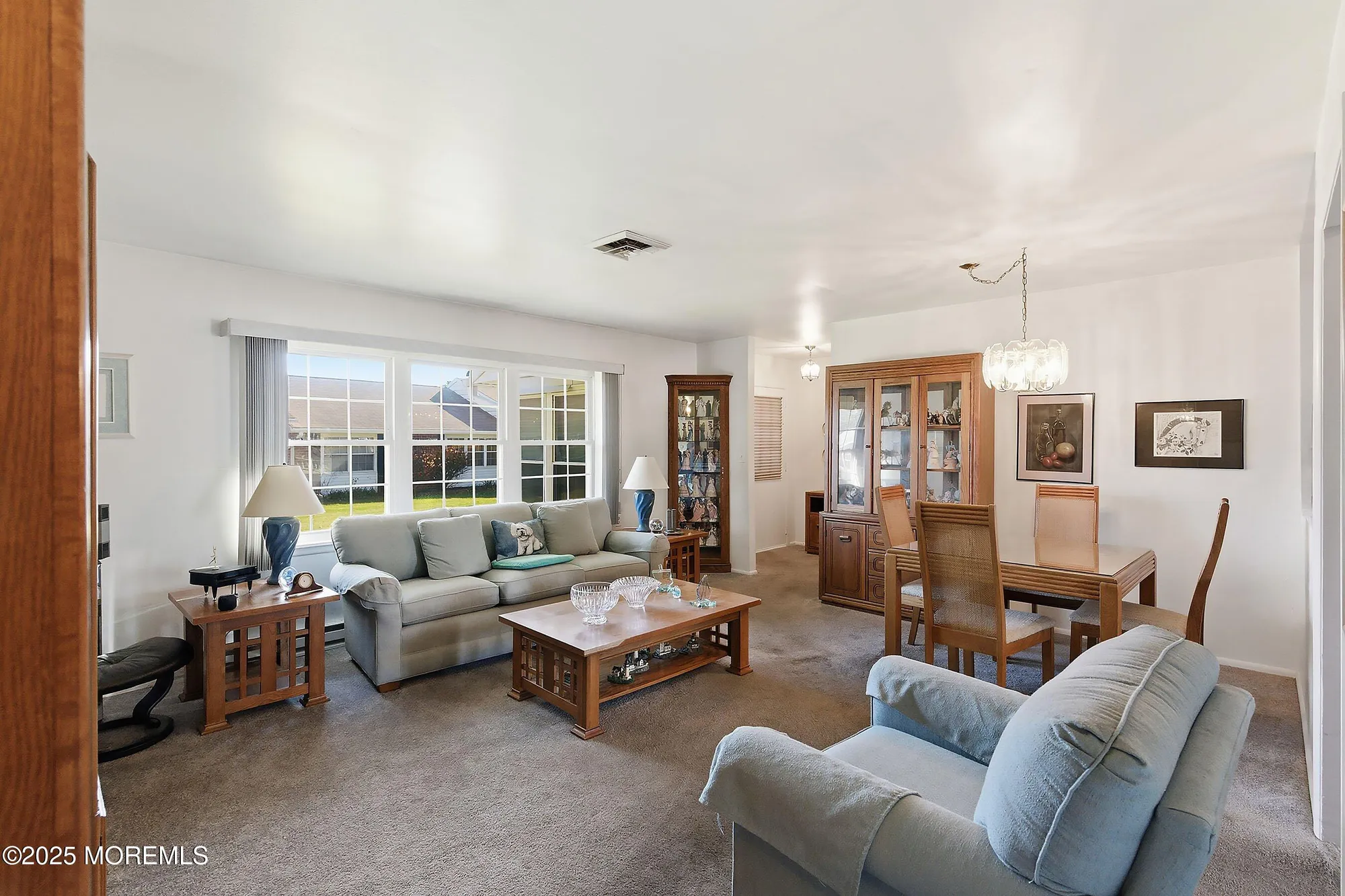 Property Slideshow image 5 of 27 | 1169b clydebank ct, Lakewood, NJ, 08701