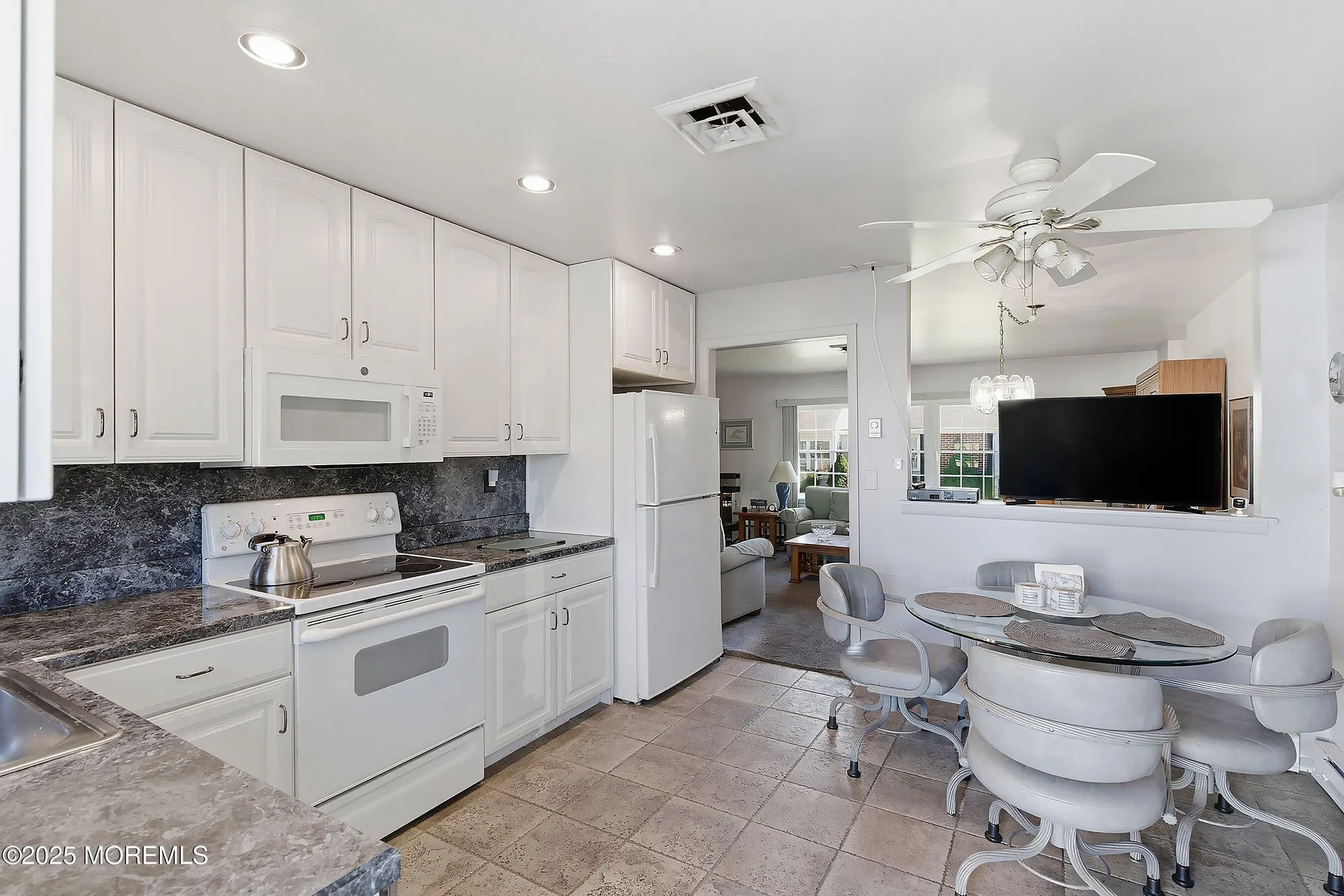 Property Slideshow image 10 of 27 | 1169b clydebank ct, Lakewood, NJ, 08701