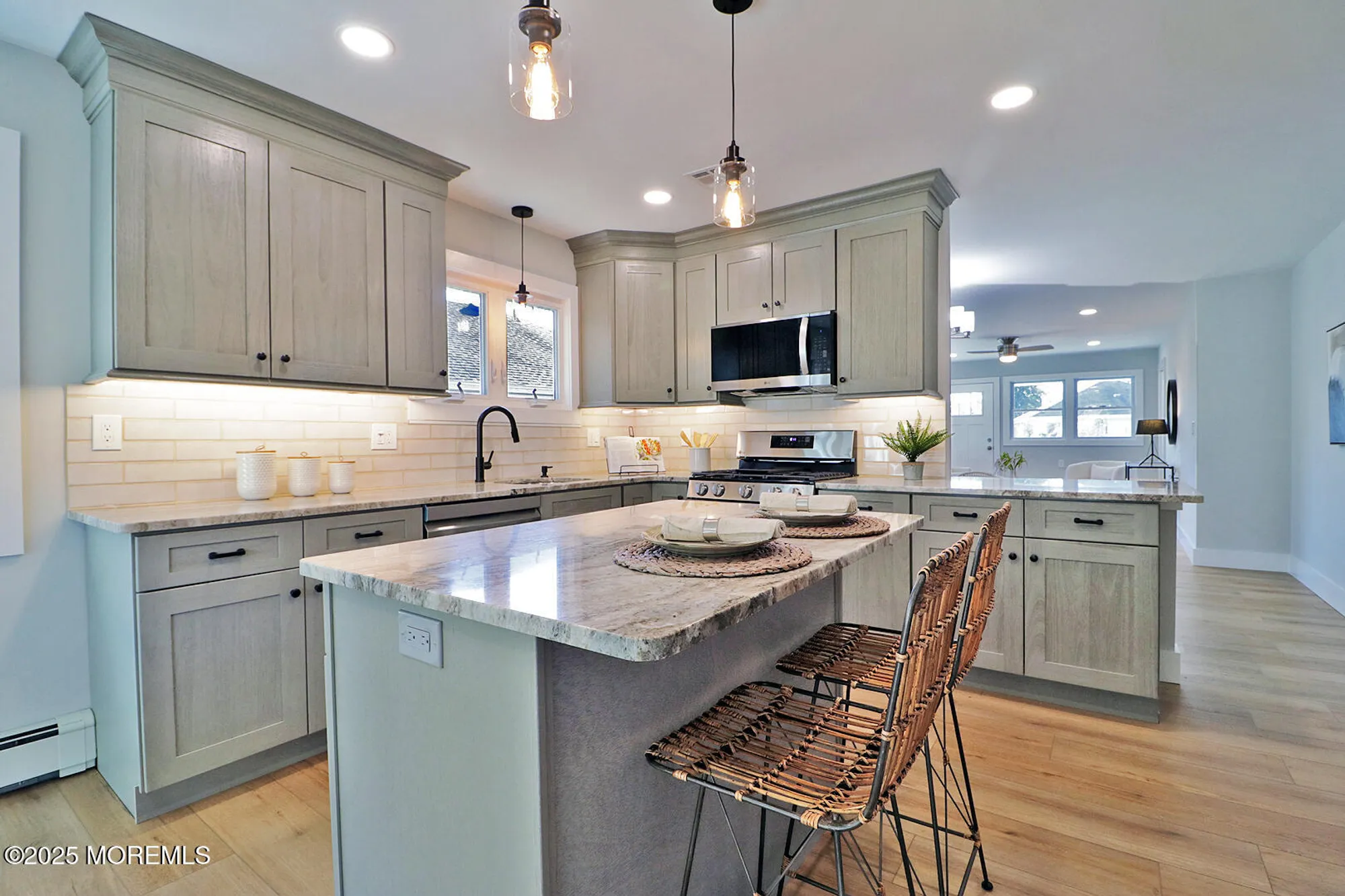 Property Slideshow image 12 of 43 | 16 mount dashan ln, Toms River, NJ, 08753