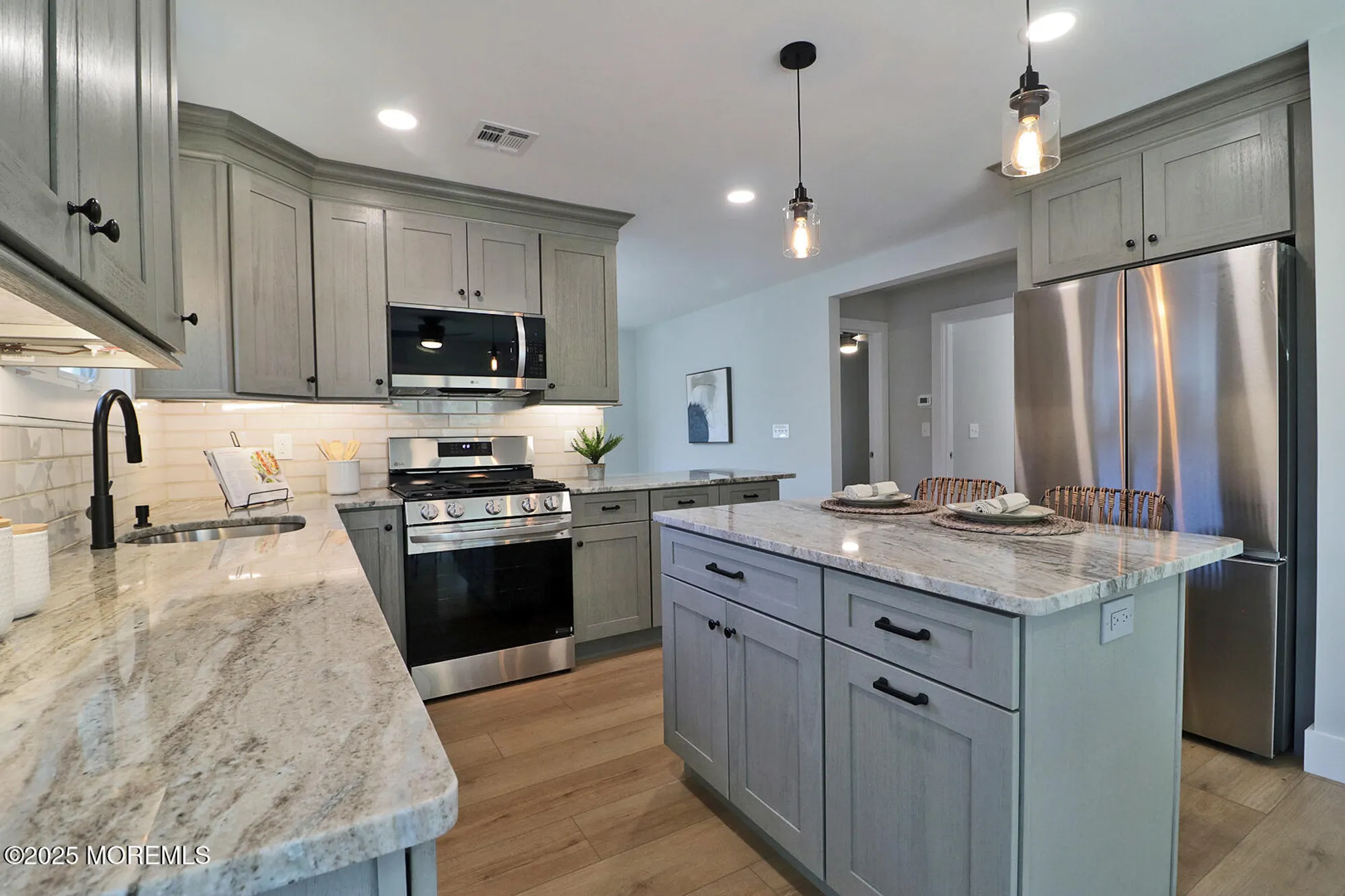 Property Slideshow image 14 of 43 | 16 mount dashan ln, Toms River, NJ, 08753