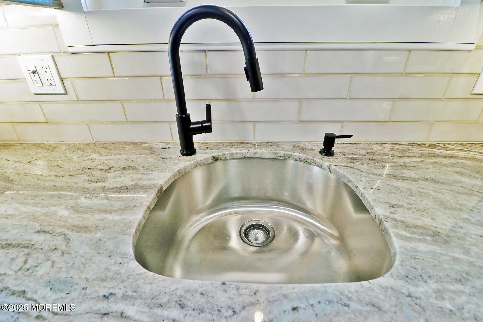 Property Slideshow image 23 of 43 | 16 mount dashan ln, Toms River, NJ, 08753