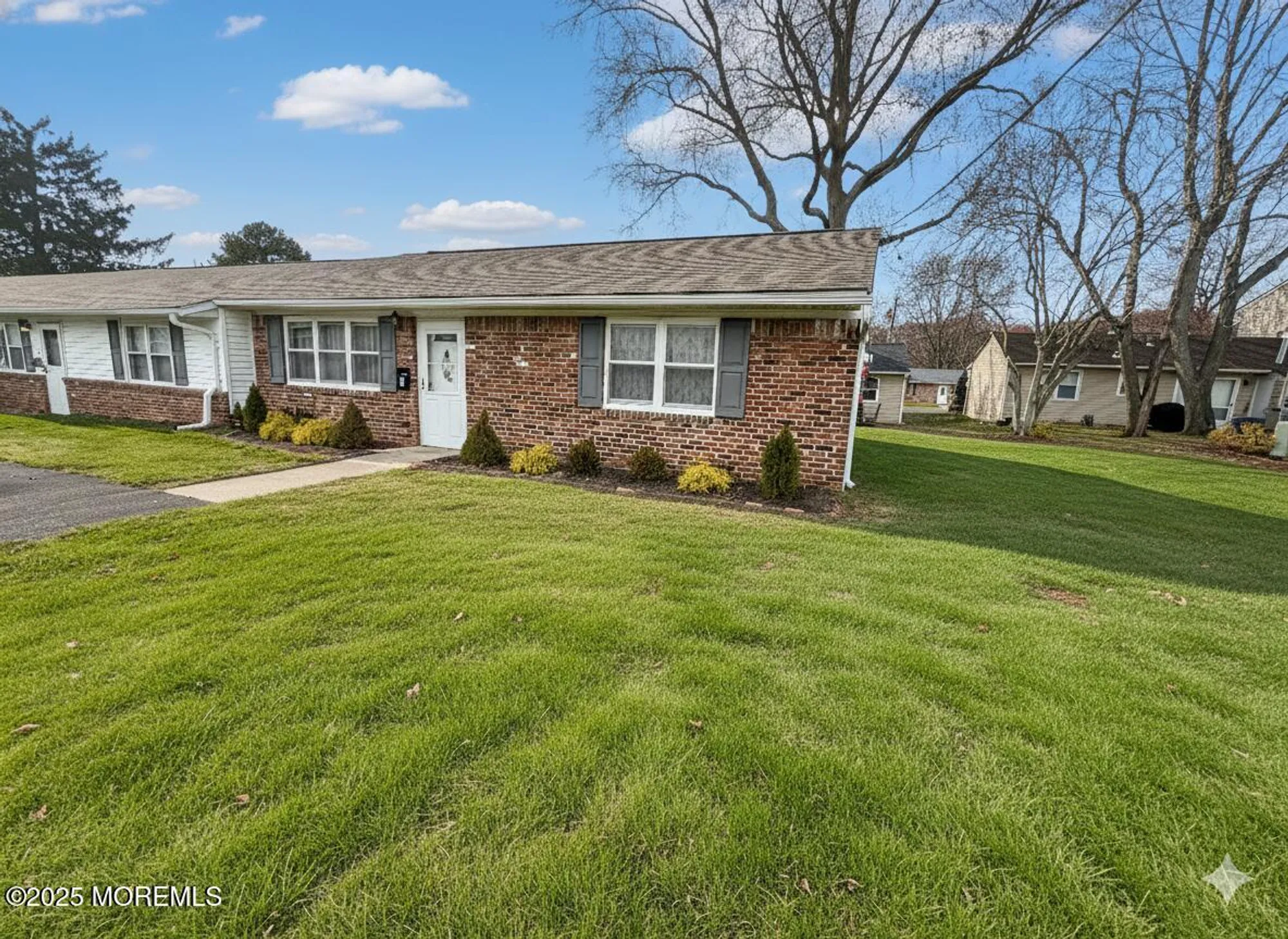 Property Slideshow image 1 of 11 | 7 nebraska dr # 153, Matawan, NJ, 07747