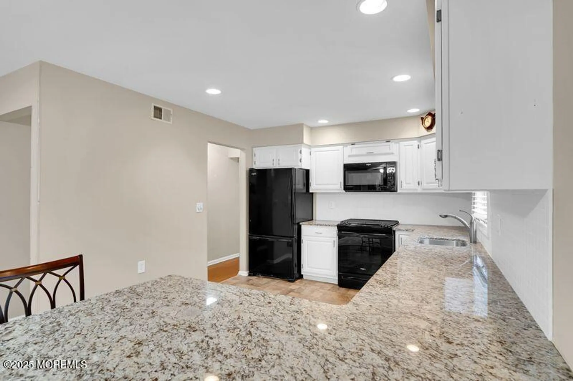 Property Slideshow image 13 of 27 | 22 rushmore dr, Brick, NJ, 08724